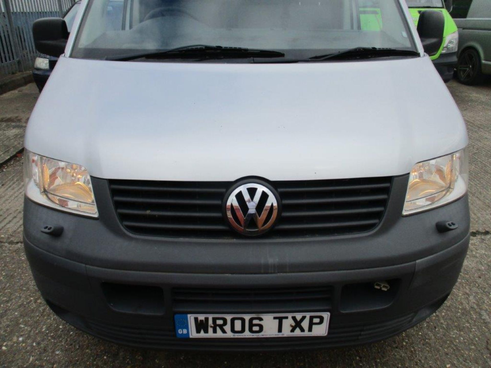 06 06 VW Tporter T30 130 TDI LWB - Image 2 of 22