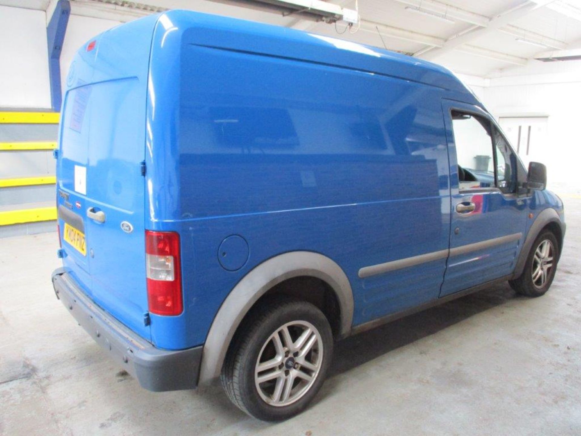 04 04 Ford Transit Connect L230D - Image 3 of 17