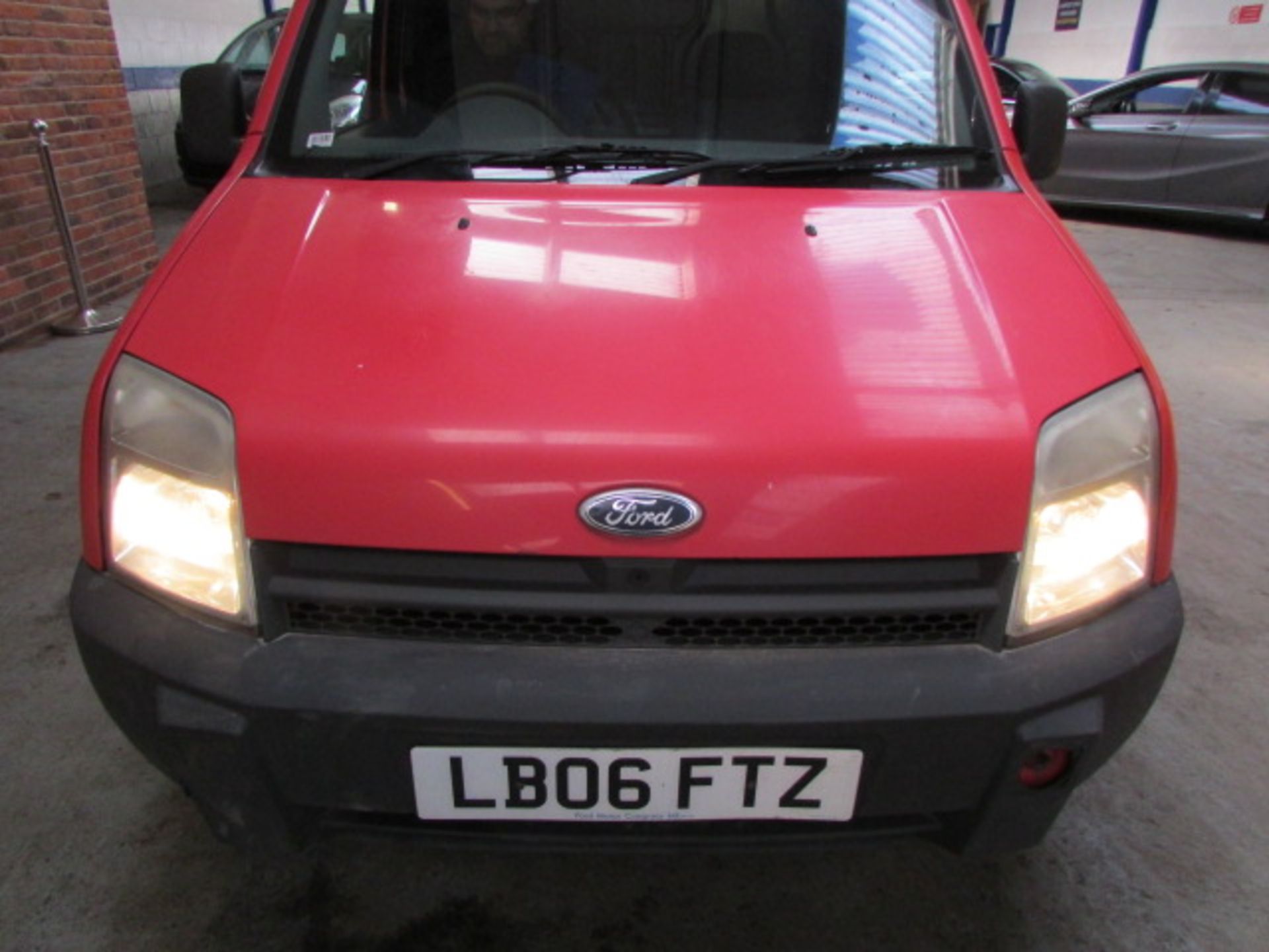 06 06 Ford Transit Connect - Image 5 of 22