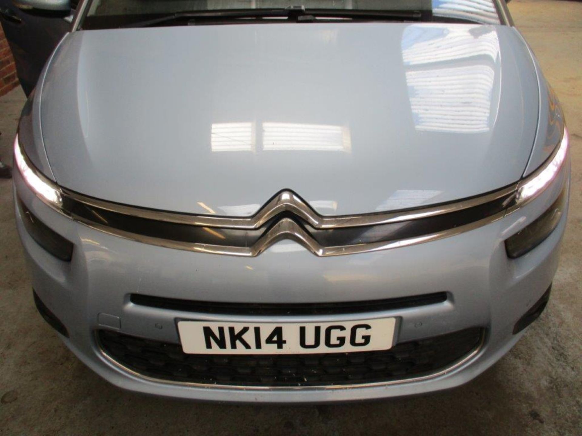 14 14 Citroen C4 GR Picasso EX HDI - Image 2 of 26