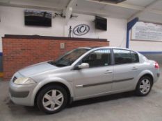 04 04 Renault Megane Dyn VVT 115