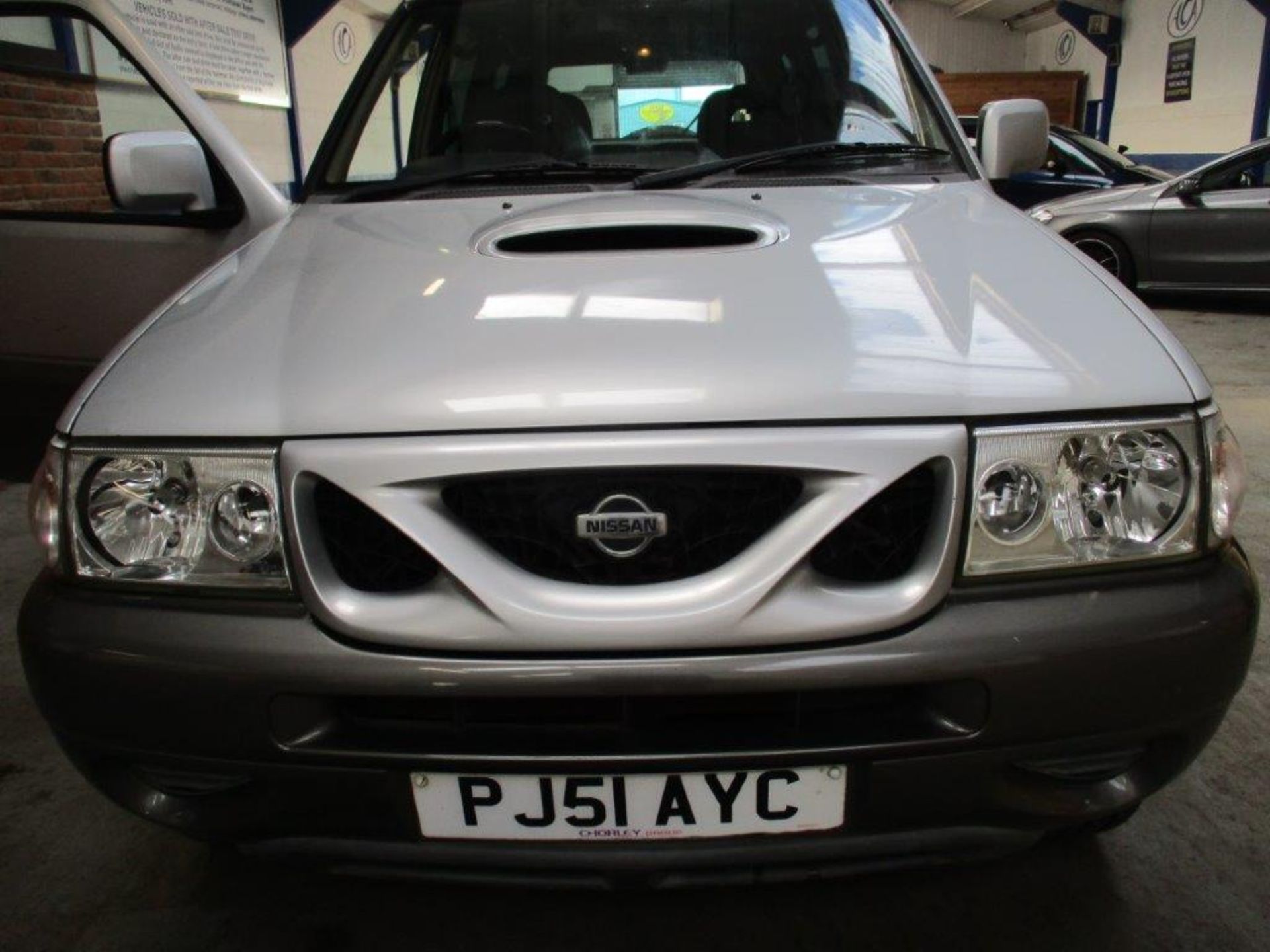 51 01 Nissan Terrano II TD Sport - Image 2 of 25