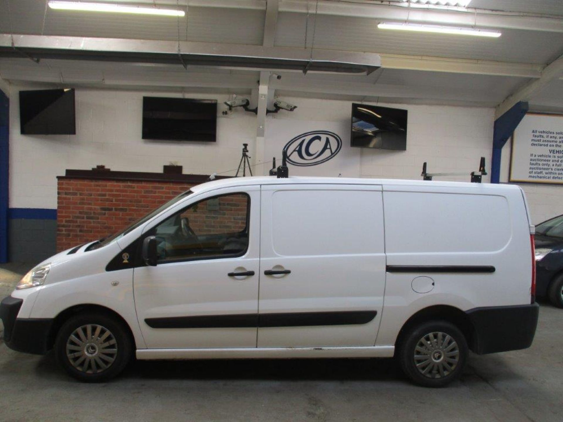 08 08 Citroen Dispatch 1200 HDI 120 - Image 2 of 23