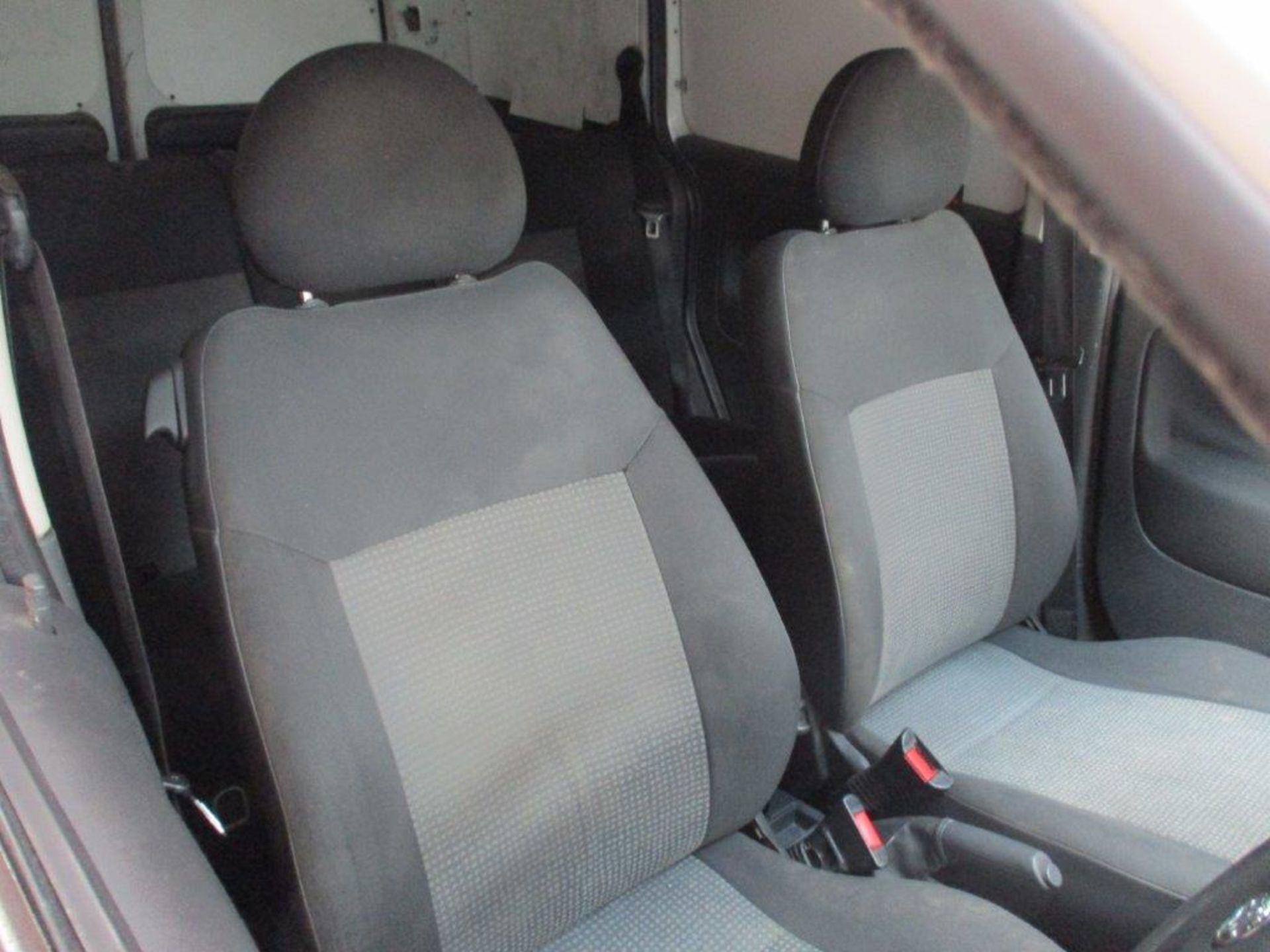 56 06 Vauxhall Combo CDTI - Image 22 of 26