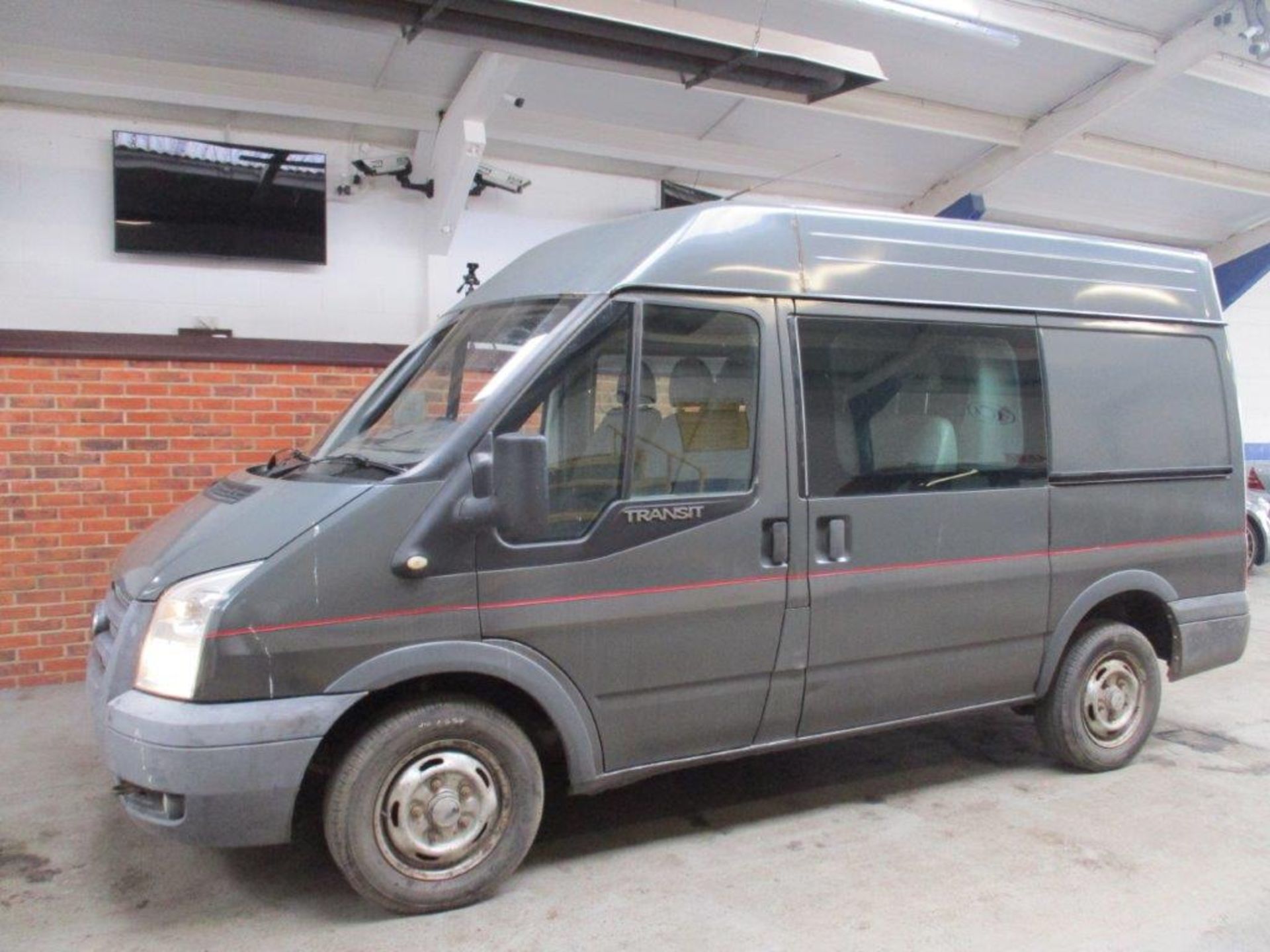 58 08 Ford Transit 85 T280 S