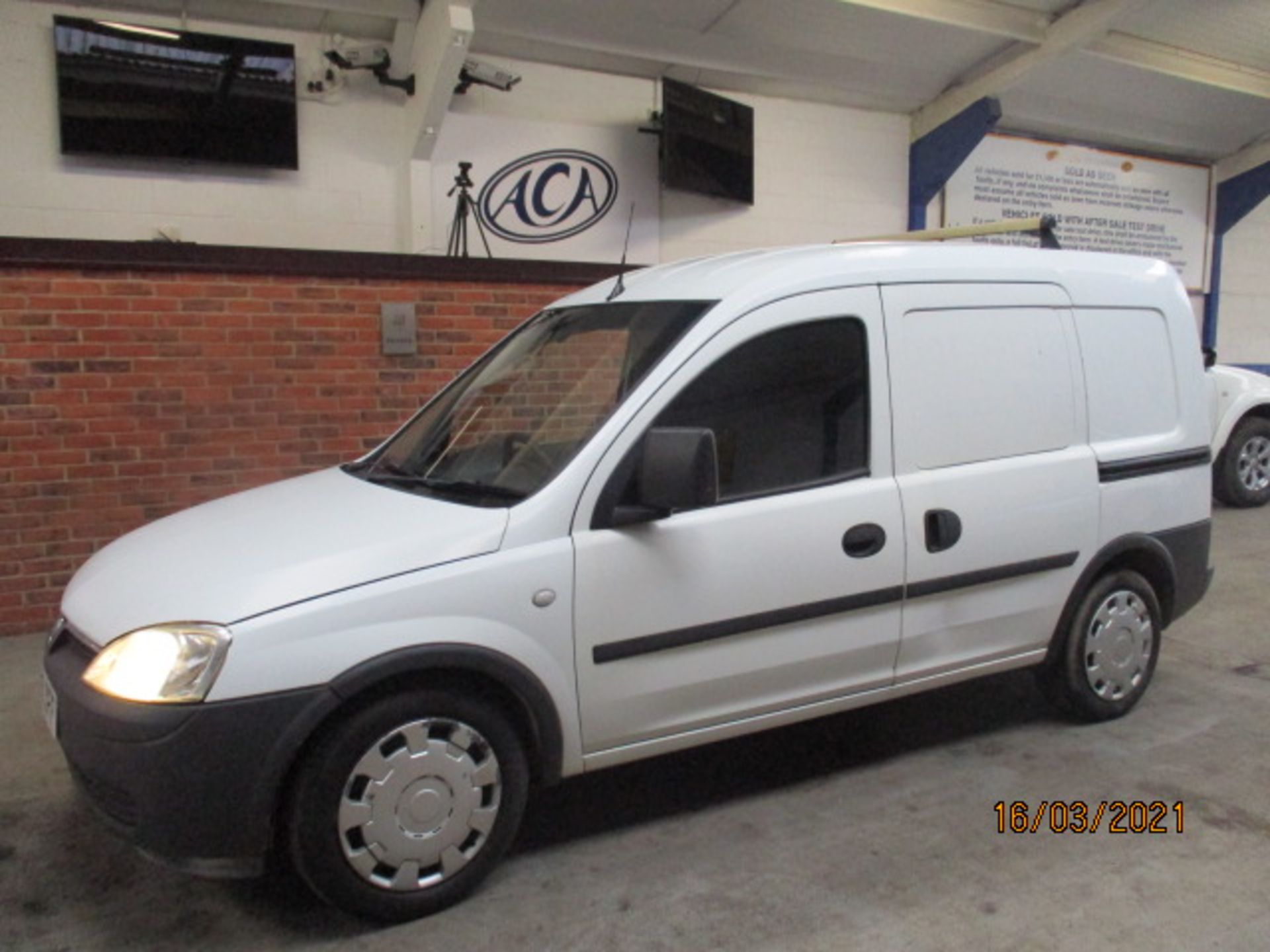 09 09 Vauxhall Combo 2000 CDTi