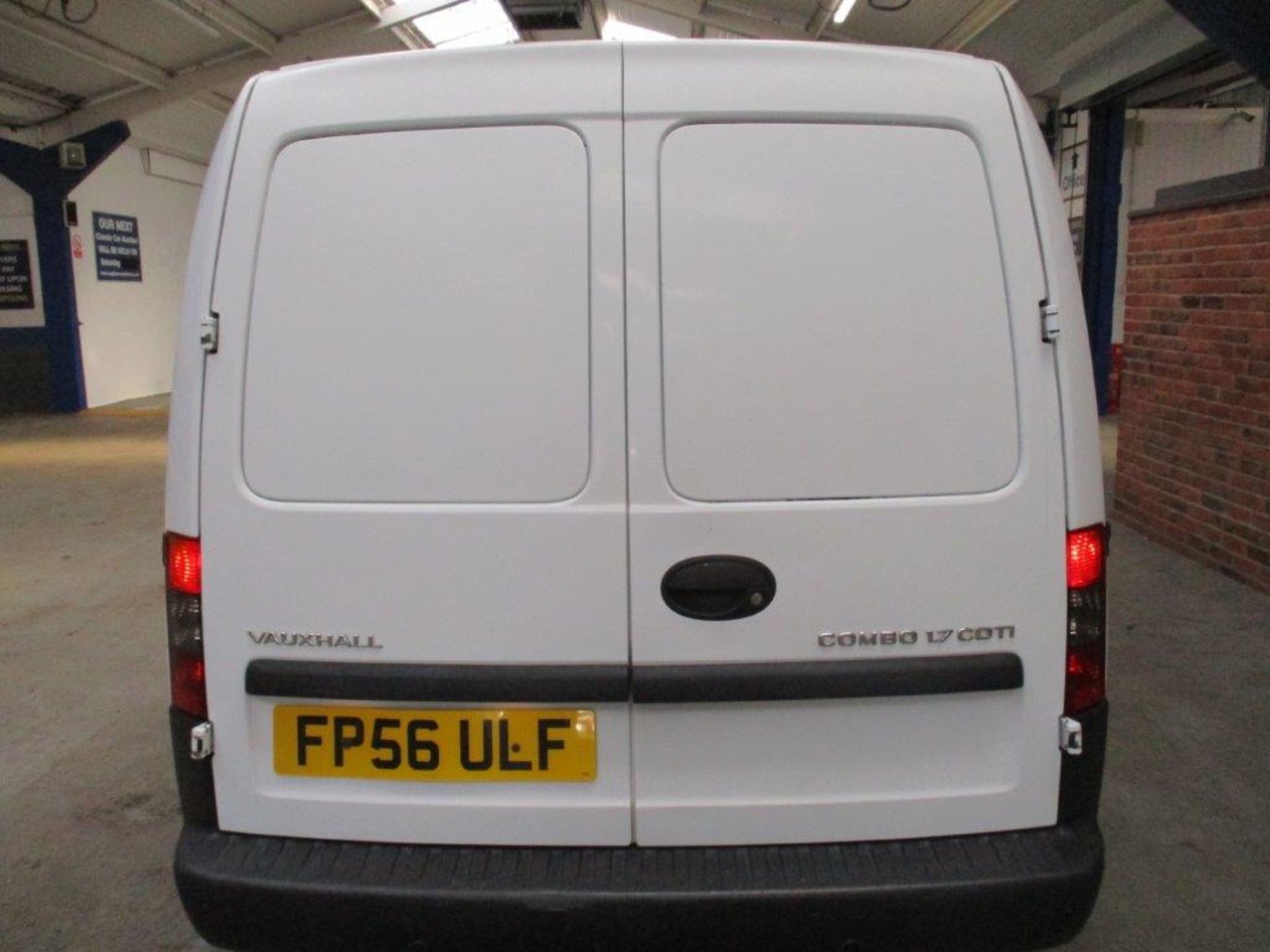 56 06 Vauxhall Combo CDTI - Image 3 of 26