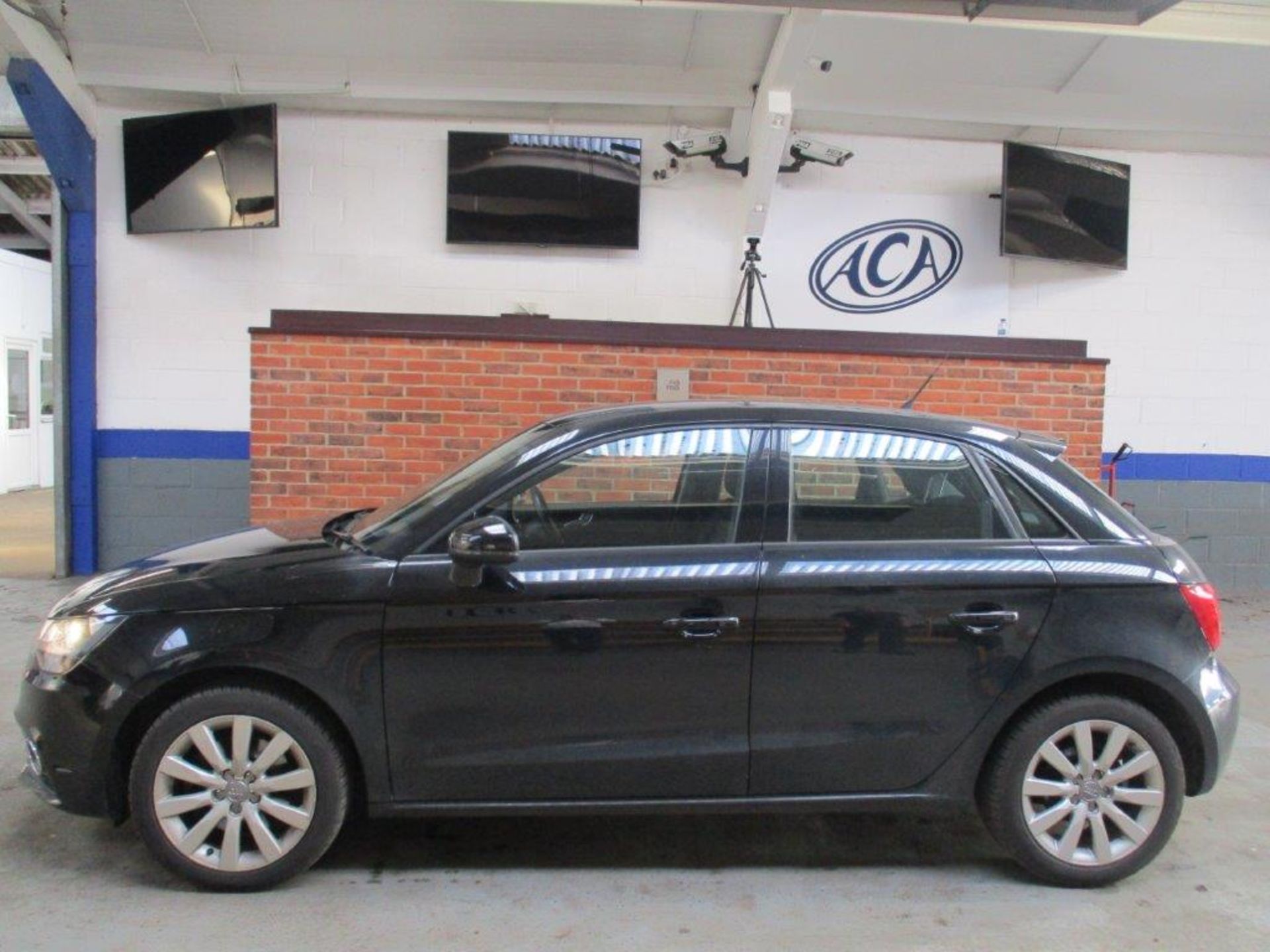 13 13 Audi A1 TDI Sport - Image 2 of 21