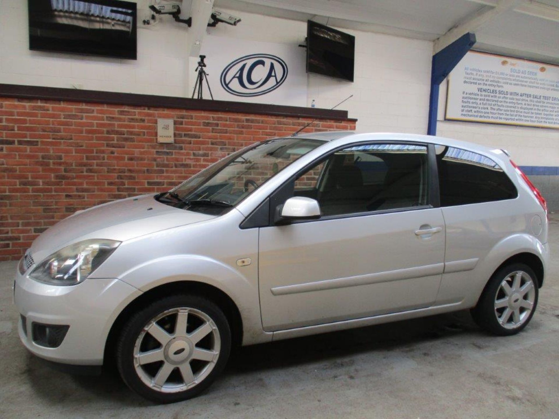 57 07 Ford Fiesta Zetec Climate TDCI