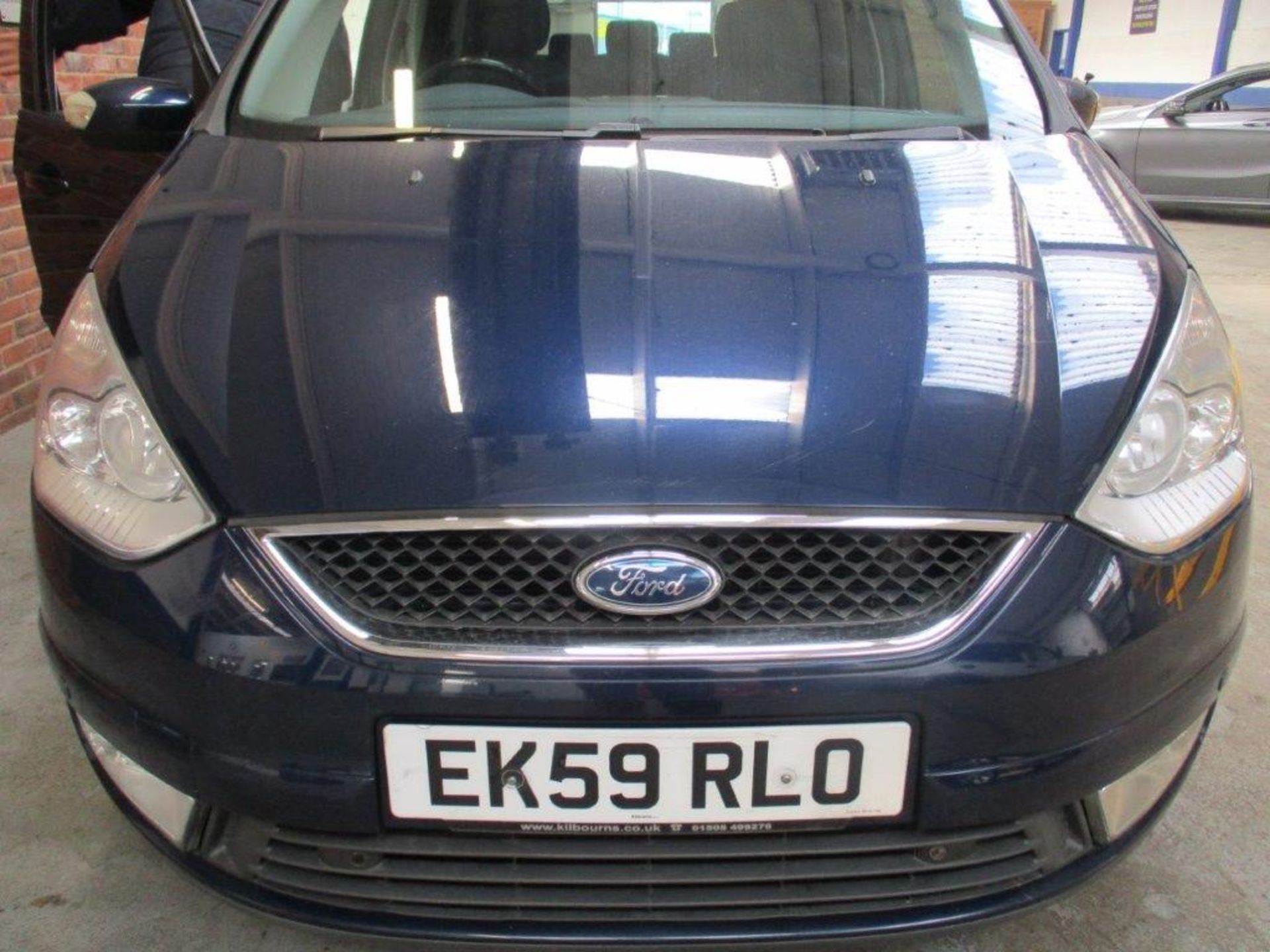 59 09 Ford Galaxy Zetec TDCI Auto - Image 4 of 24