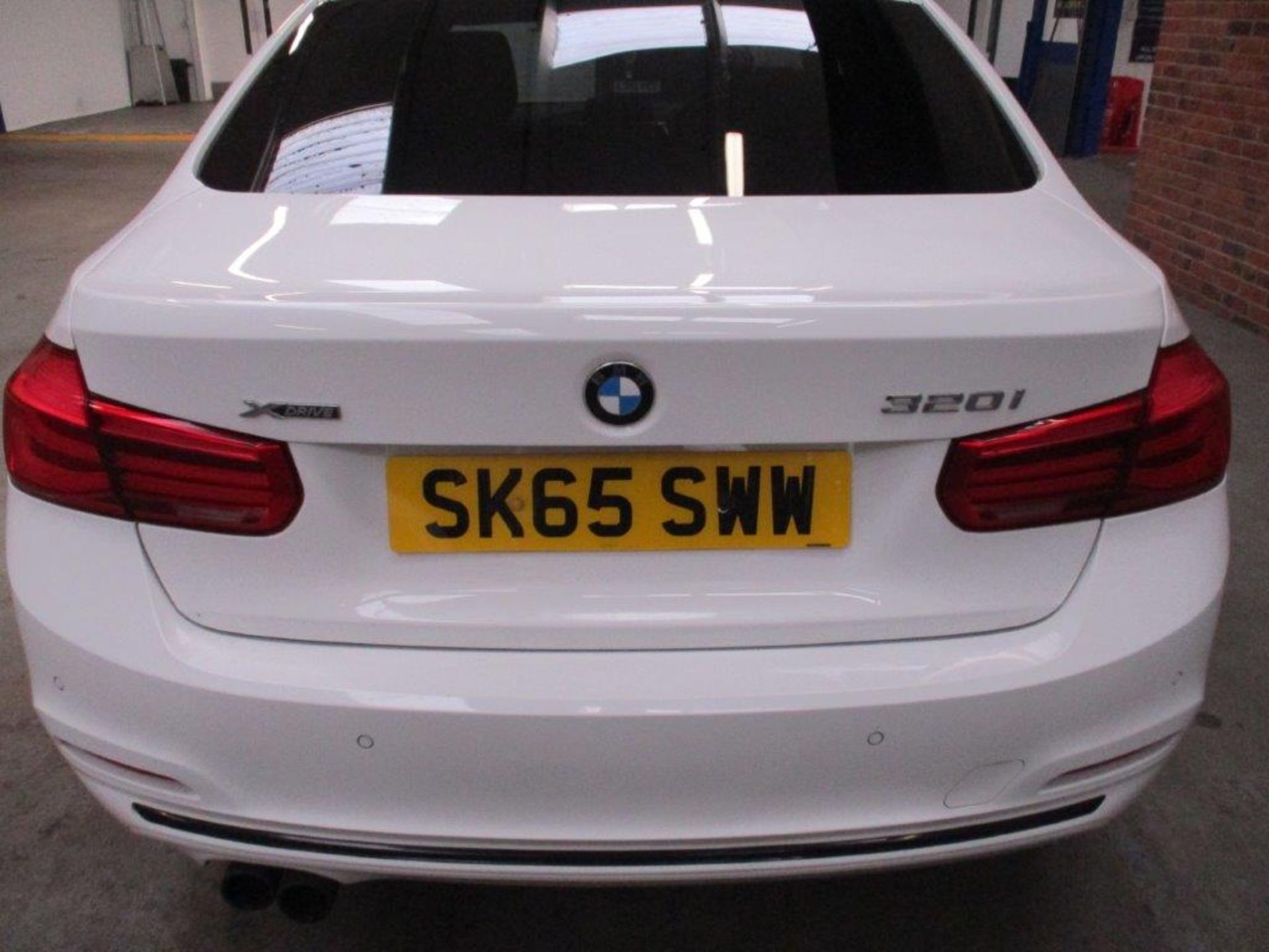 65 15 BMW 320I XDrive Sport - Image 4 of 26