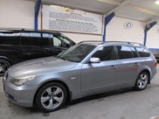 54 04 BMW 525D SE Touring