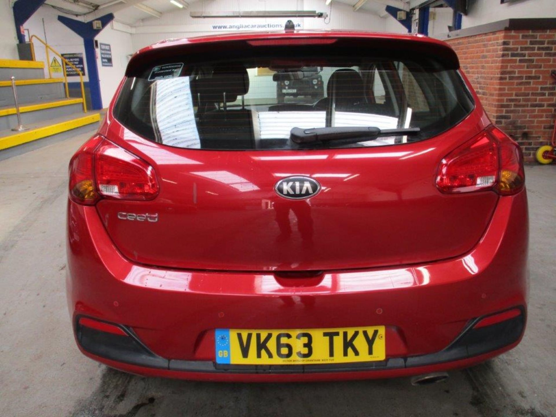 63 13 Kia Ceed 2 - Image 2 of 25