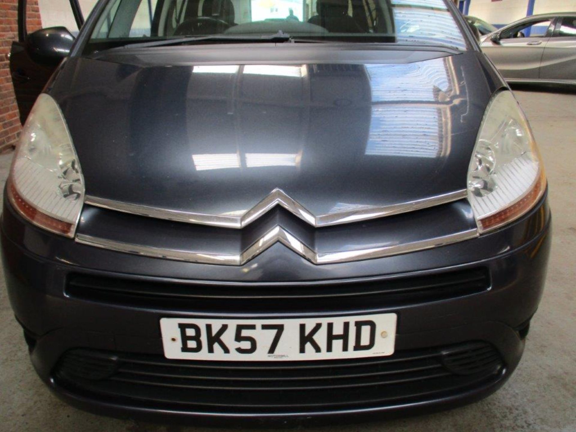 57 07 Citroen C4 Picasso 7 VTR+ HDI - Image 3 of 22