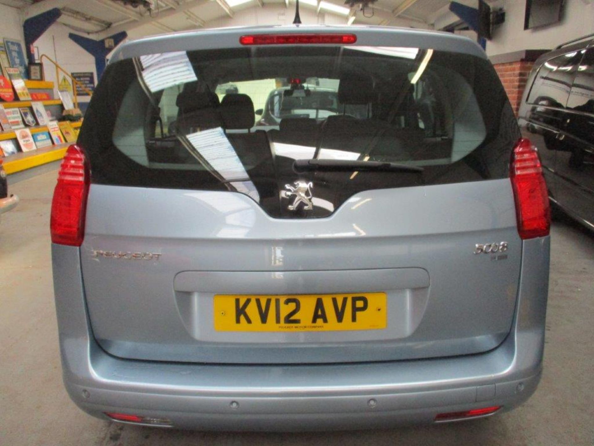 12 12 Peugeot 5008 Active E-Hdi S-A - Image 2 of 22