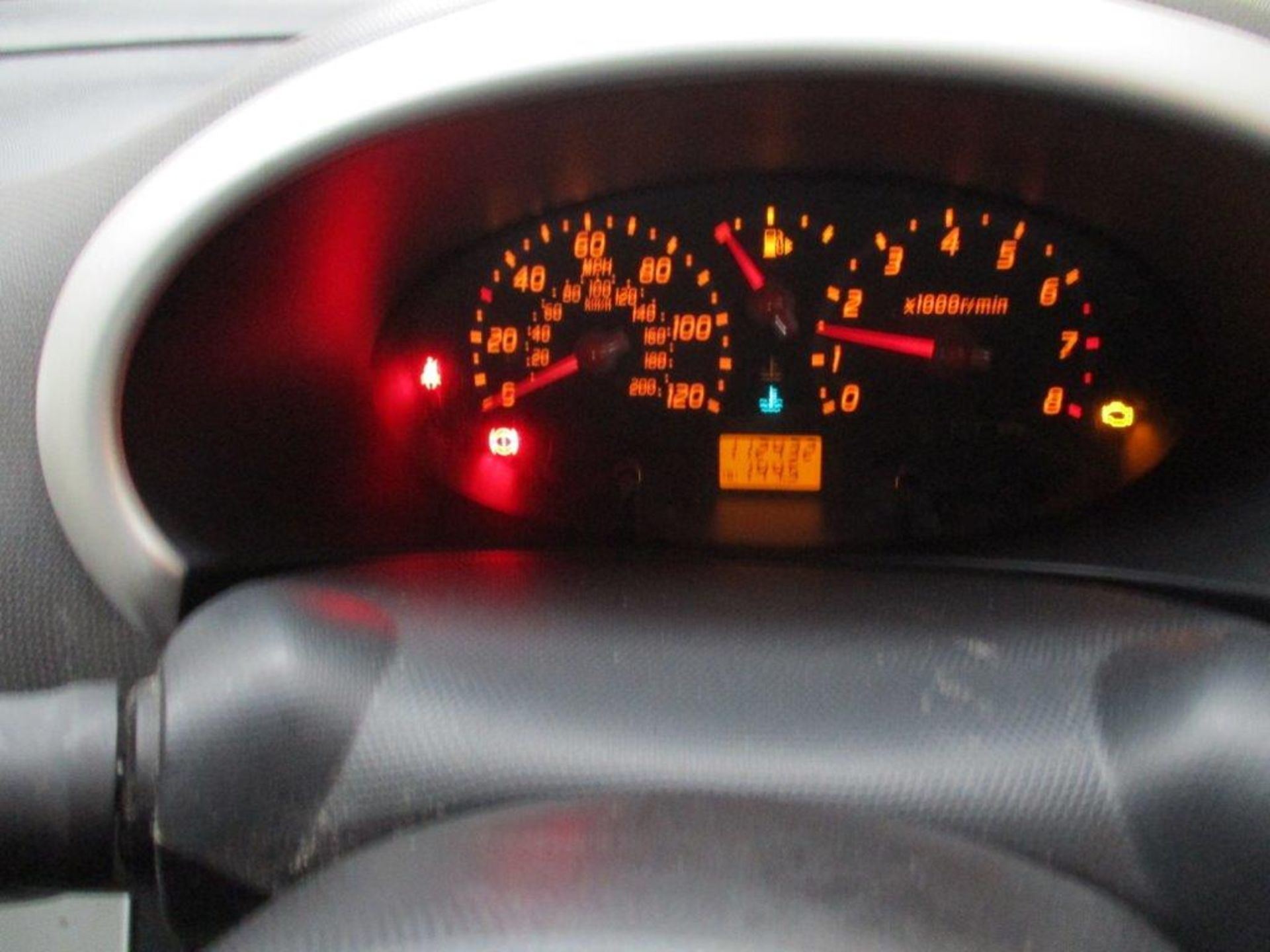54 04 Nissan Micra XS - Image 20 of 22