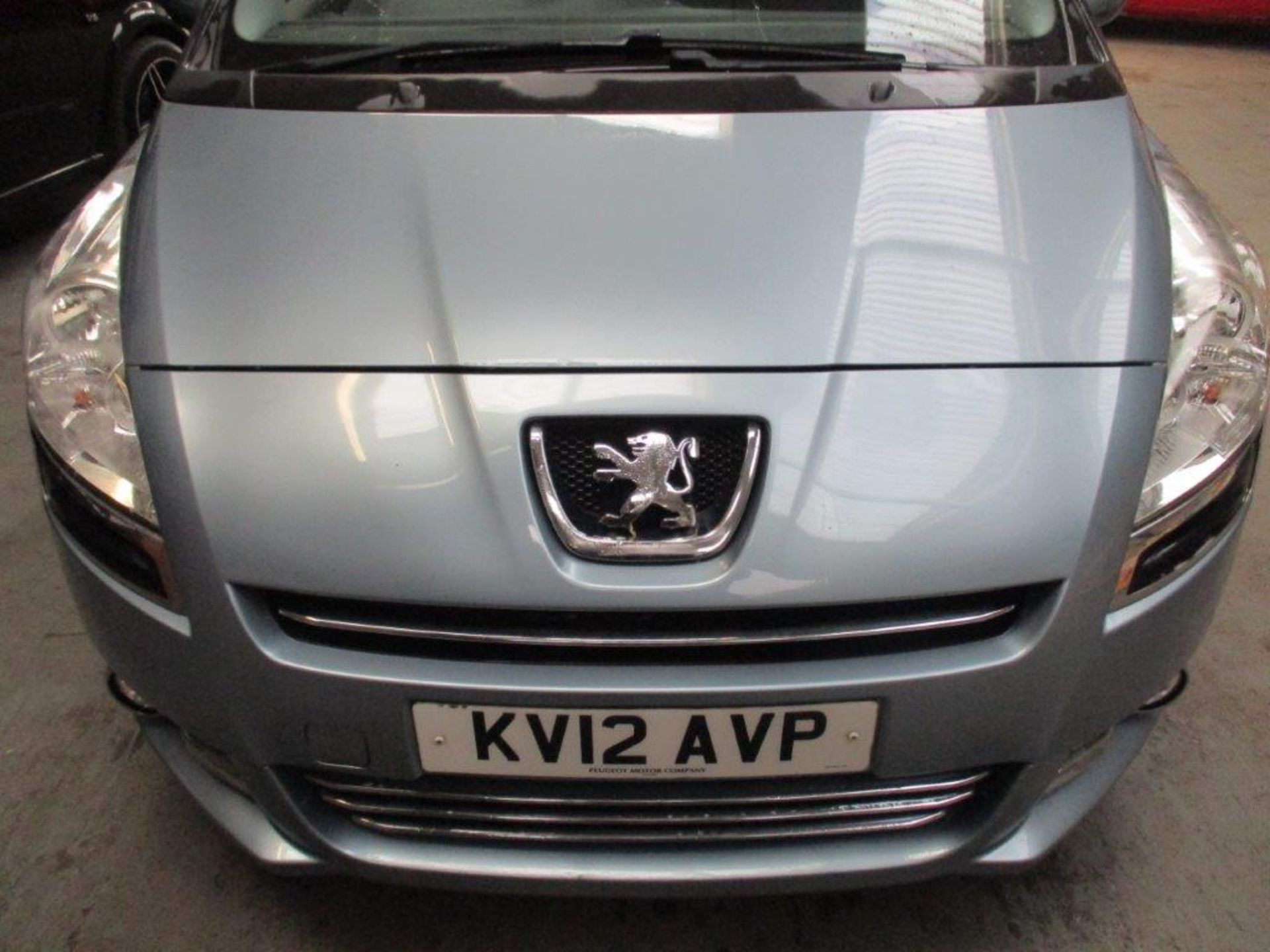 12 12 Peugeot 5008 Active E-Hdi S-A - Image 5 of 22