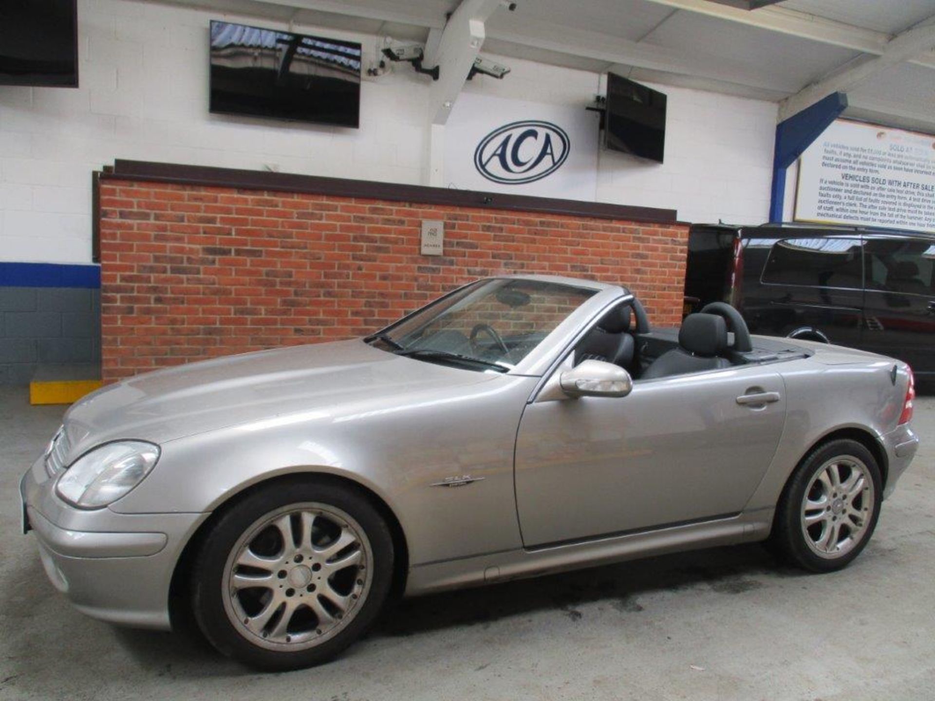 04 04 Mercedes SLK230 SE Komp