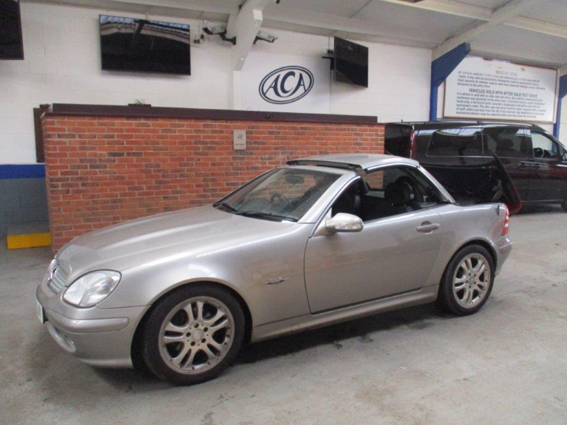 04 04 Mercedes SLK230 SE Komp - Image 3 of 26