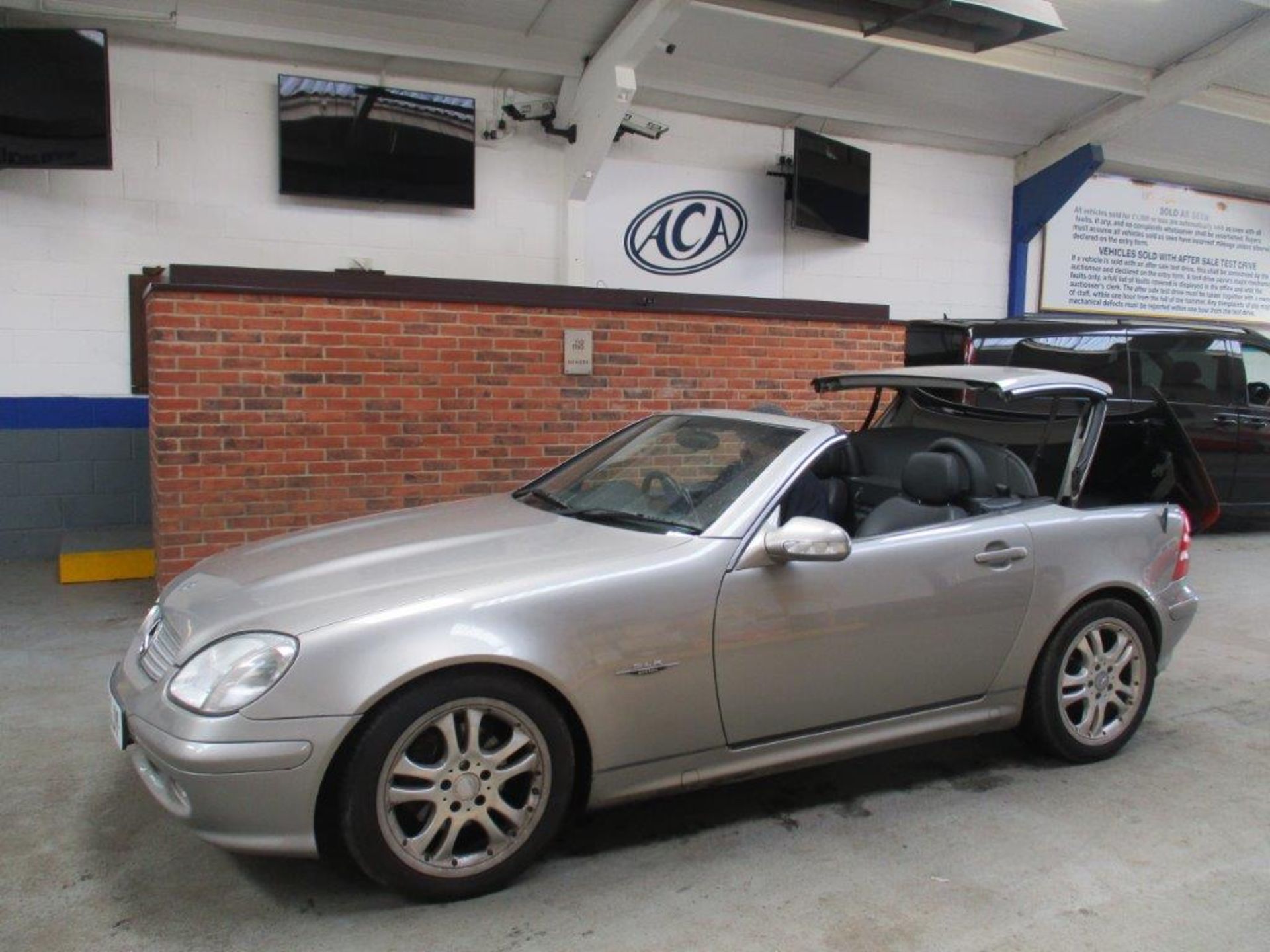 04 04 Mercedes SLK230 SE Komp - Image 4 of 26