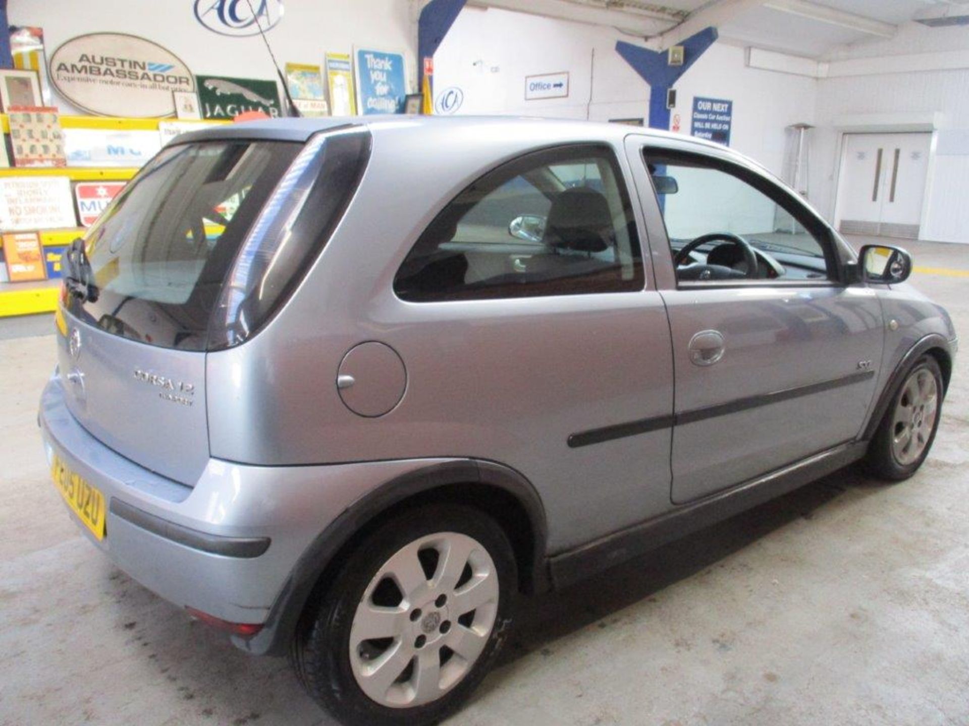 05 05 Vauxhall Corsa SXi T-Port - Image 2 of 23