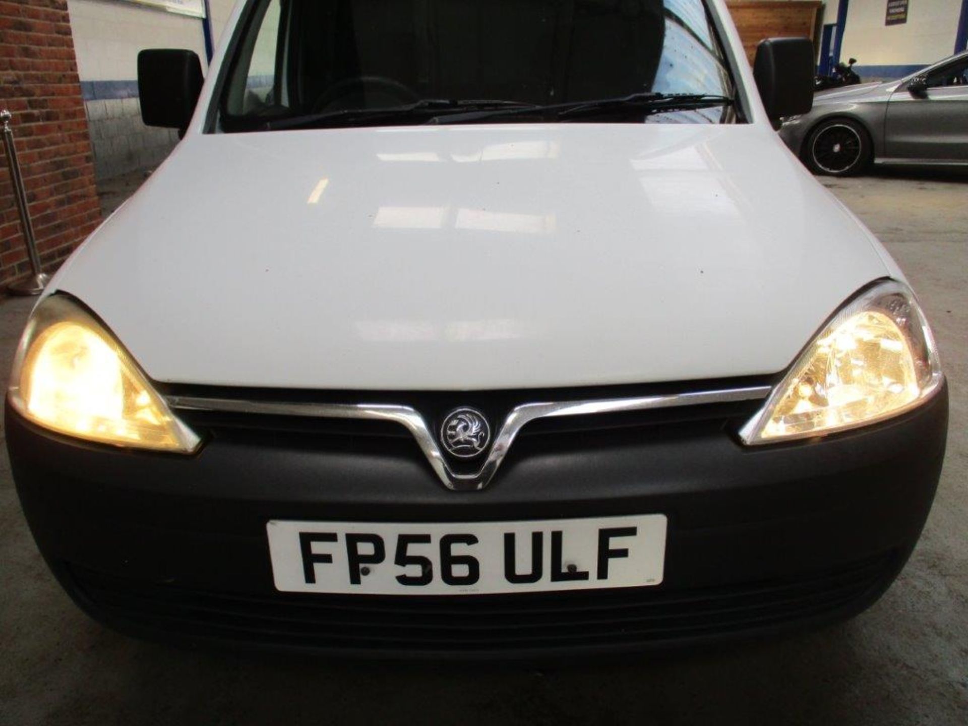 56 06 Vauxhall Combo CDTI - Image 5 of 26