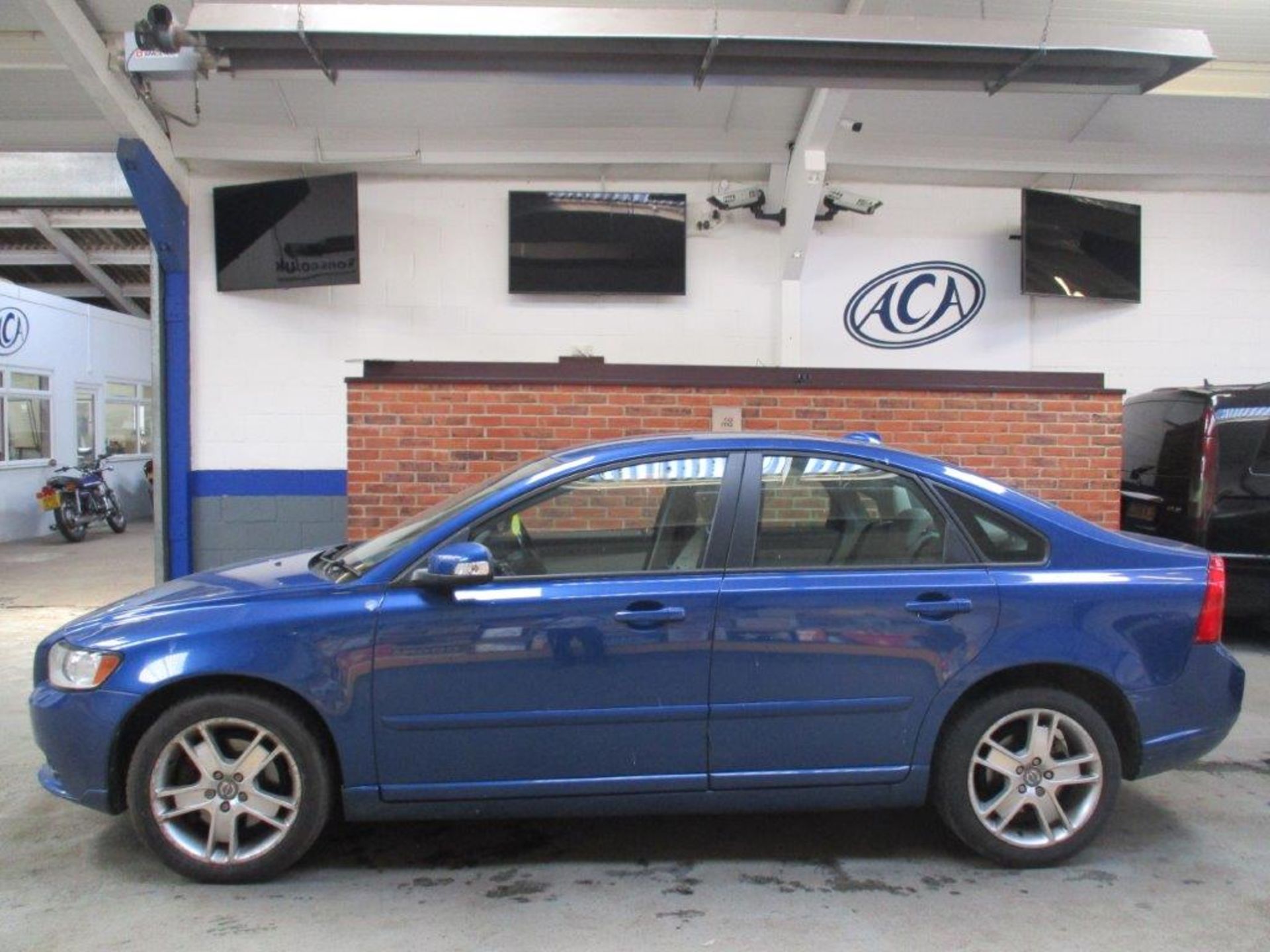 57 07 Volvo S40 SE D - Image 2 of 21