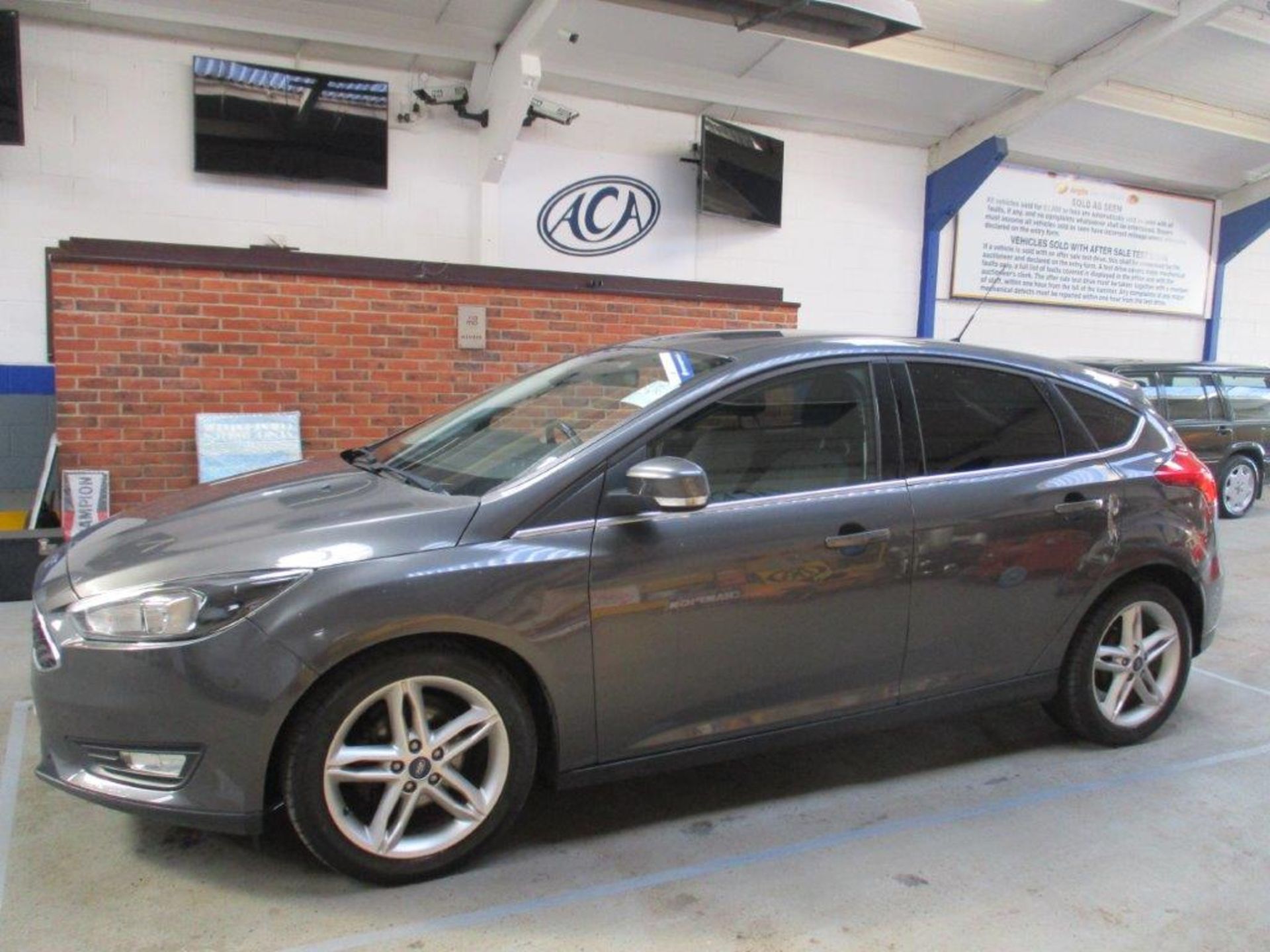 15 15 Ford Focus Zetec TDCI - Image 17 of 25