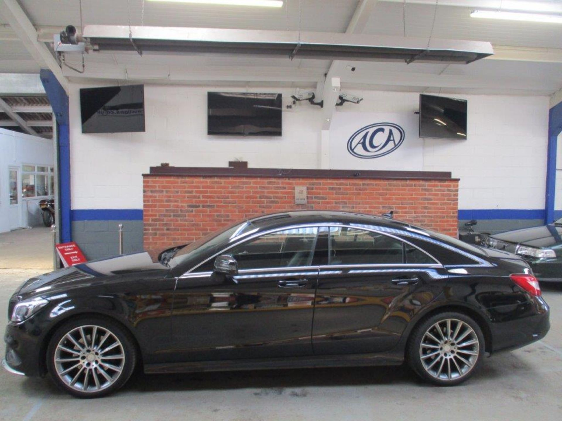 65 16 Mercedess CLS220 D AMG Line - Image 2 of 24