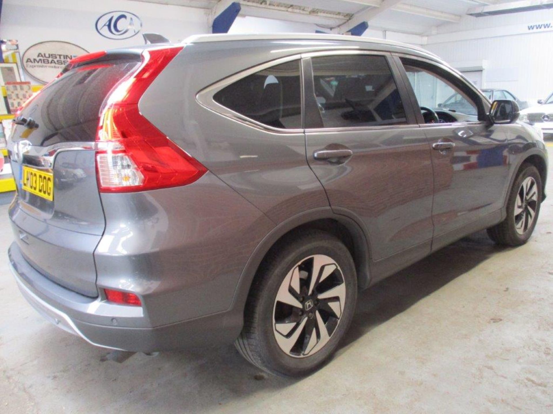 17 17 Honda CR-V EX I-DTEC Auto - Image 9 of 29