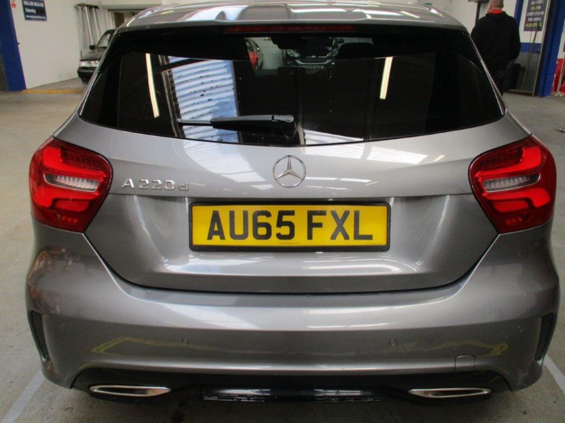 65 15 Mercedes A220 D AMG Line Prem - Image 2 of 28