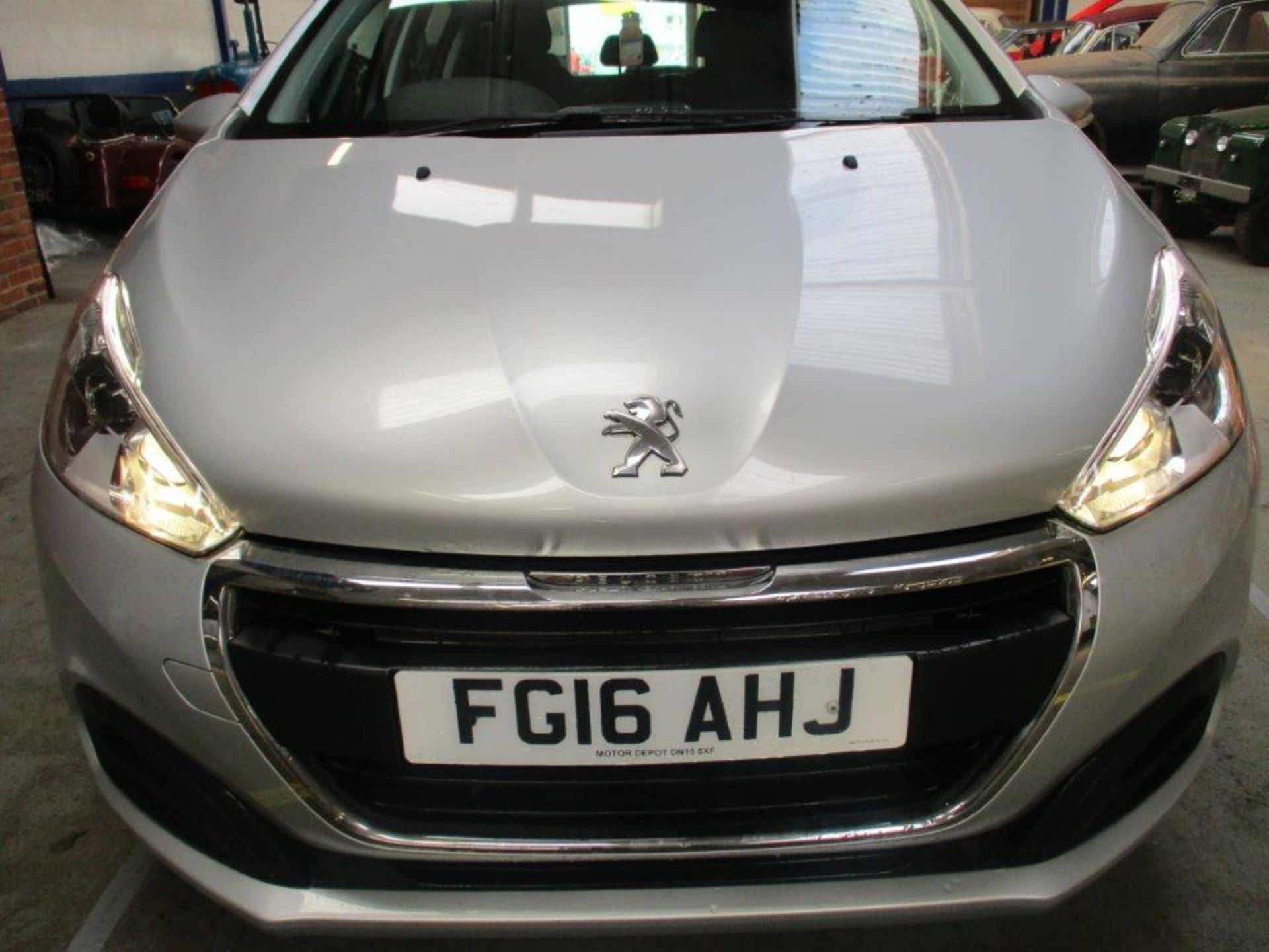16 16 Peugeot 208 Active Blue HDI - Image 14 of 22