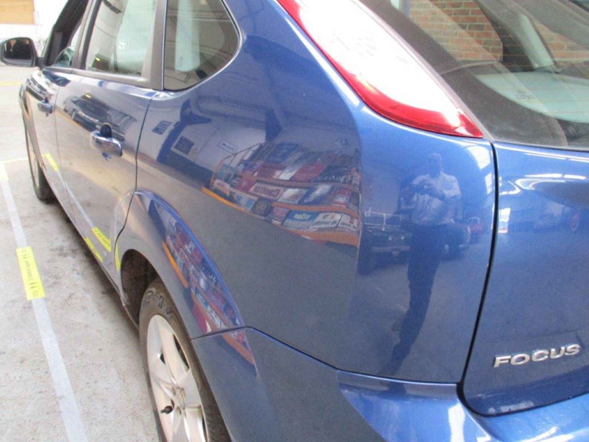 58 08 Ford Focus Zetec 100 - Image 6 of 21