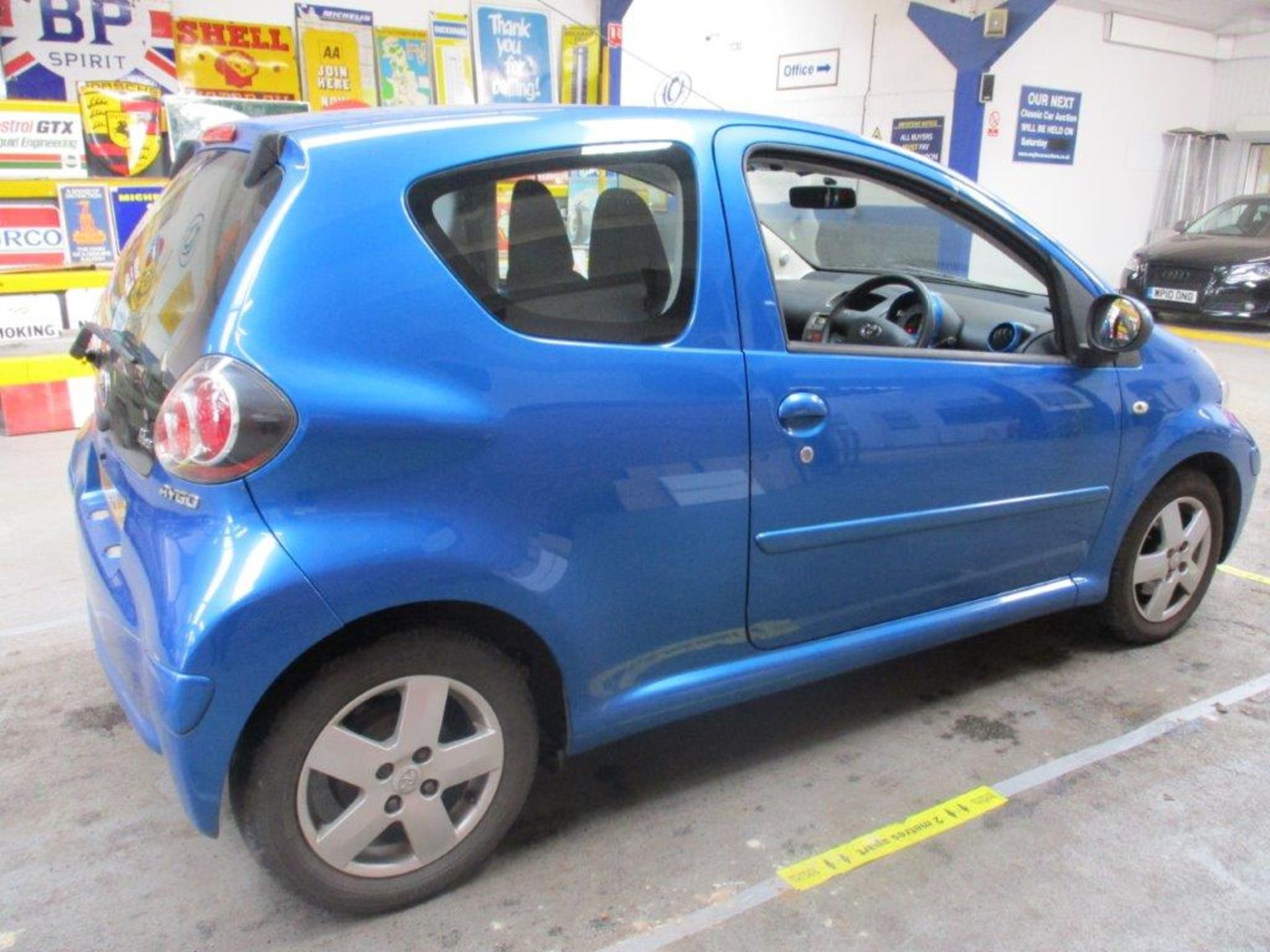 59 09 Toyota Aygo Blue VVT-I - Image 10 of 22