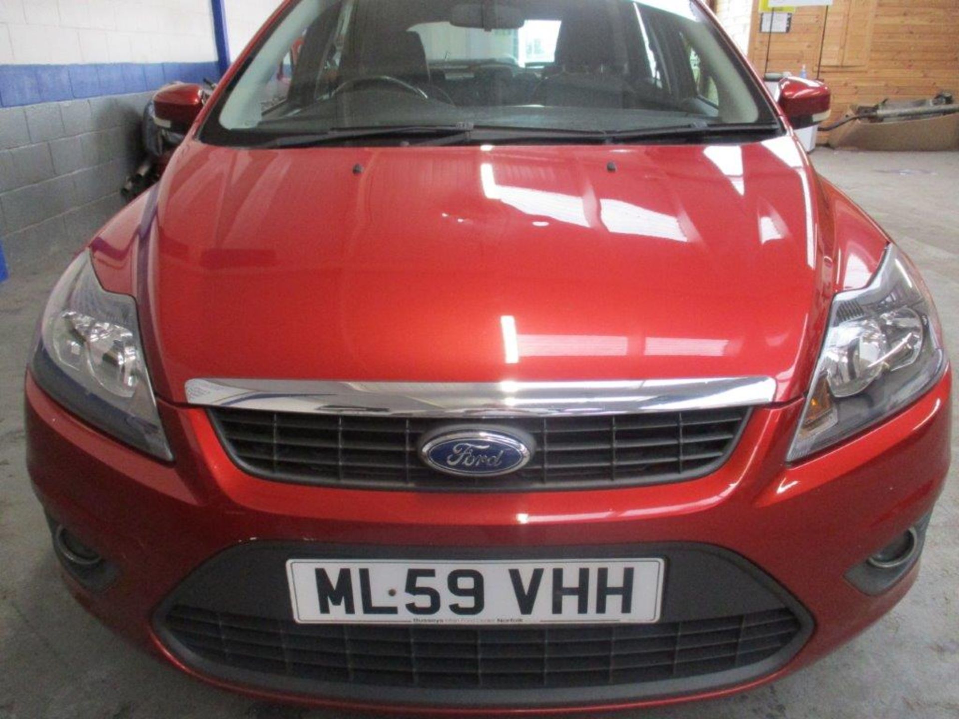 59 09 Ford Focus Zetec 100 - Image 11 of 21