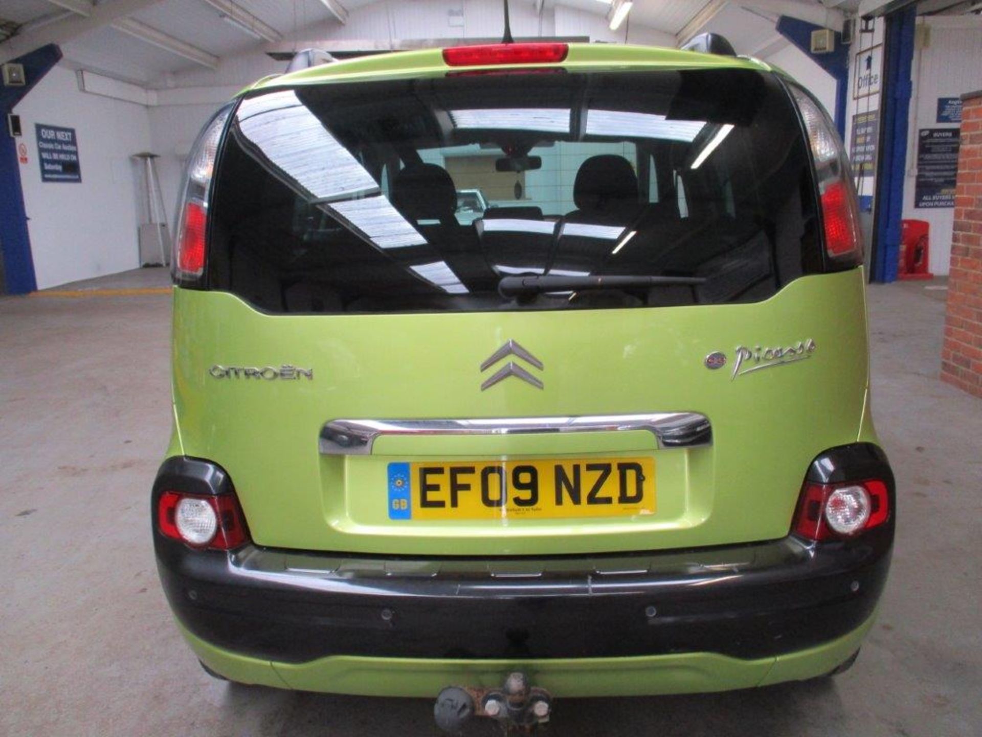 09 09 Citroen C3 Picasso Exclusiv - Image 13 of 26