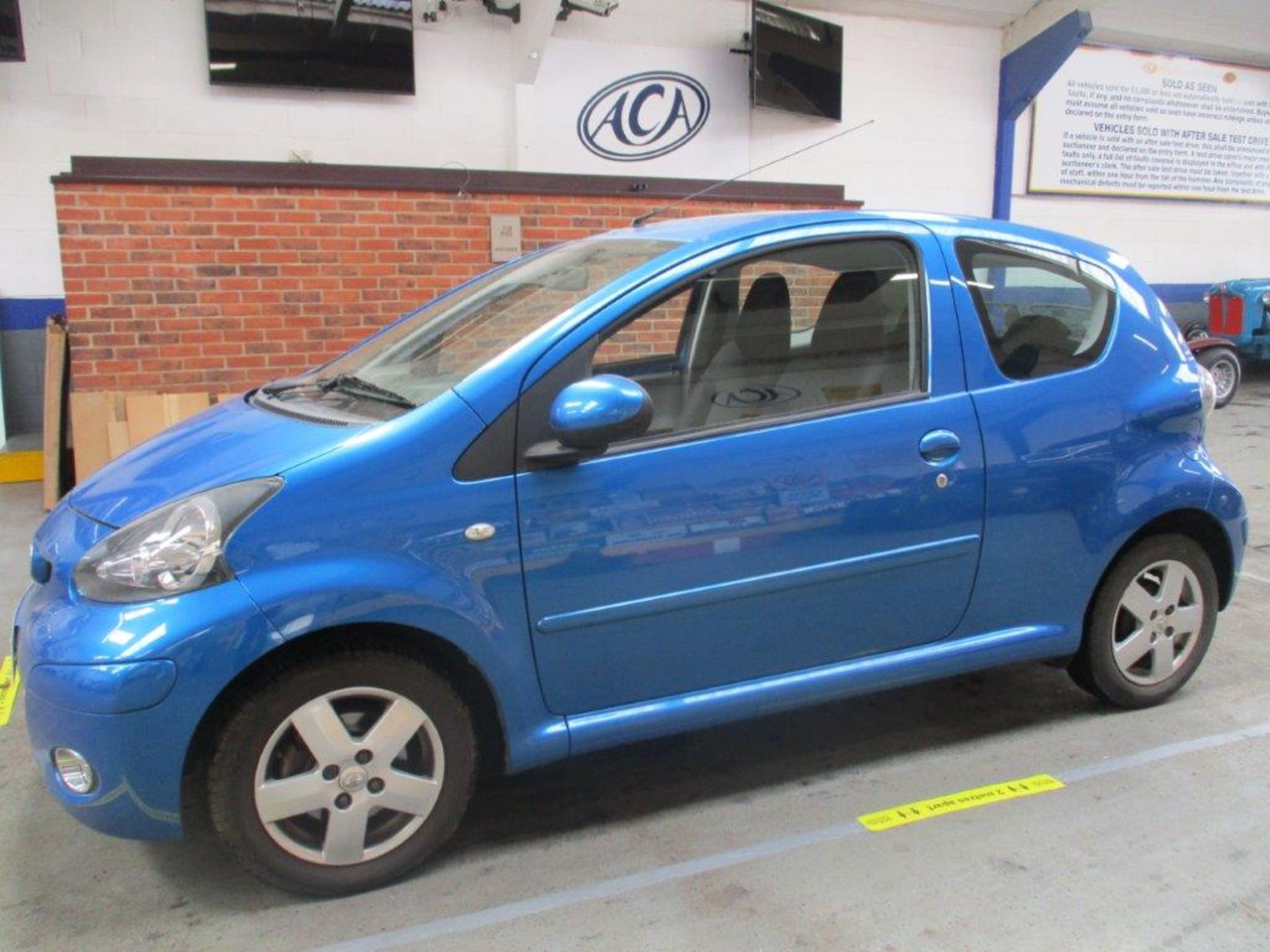 59 09 Toyota Aygo Blue VVT-I