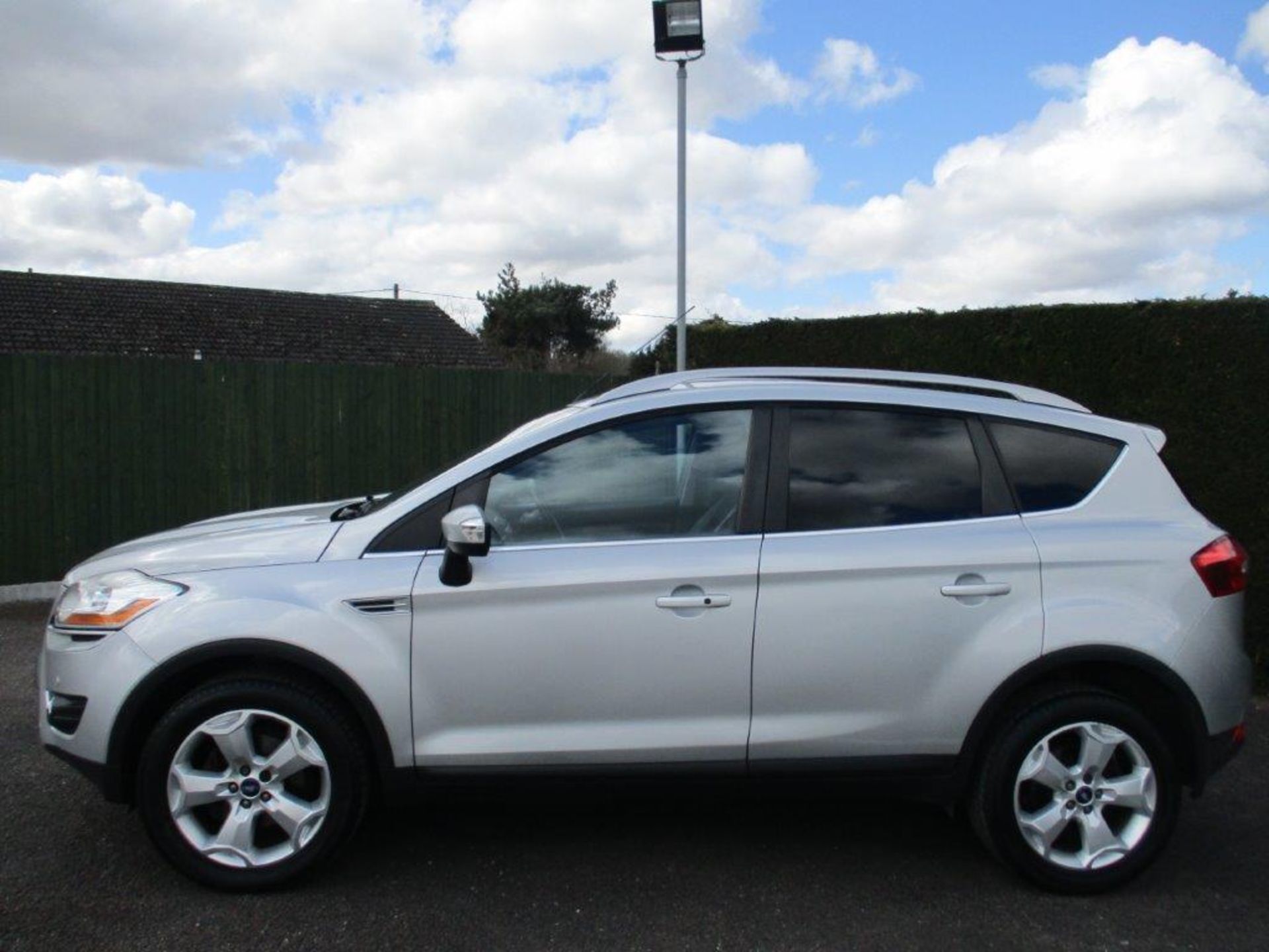 58 09 Ford Kuga Titanium TDCI - Image 8 of 22