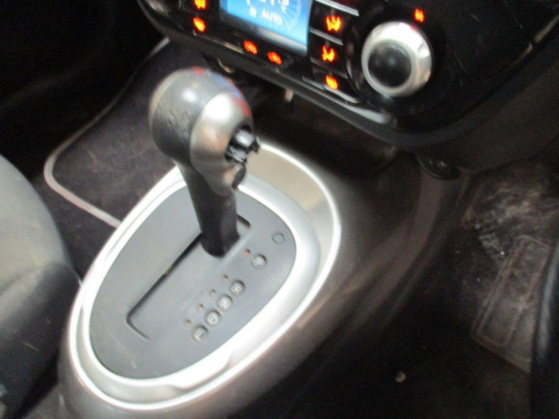 62 12 Nissan Juke CVT - Image 24 of 27