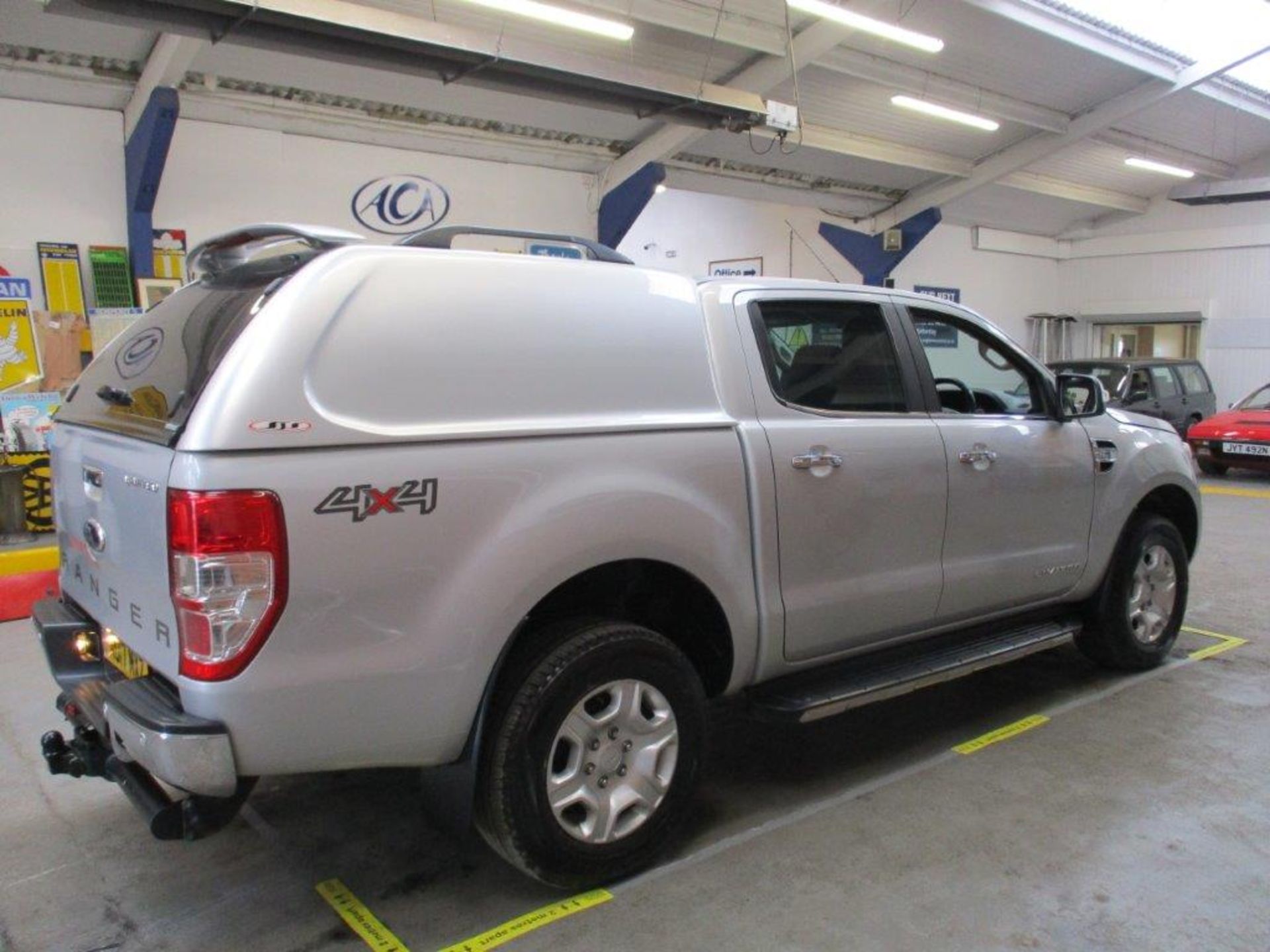 17 17 Ford Ranger Limited 4X4 DCB - Image 2 of 27