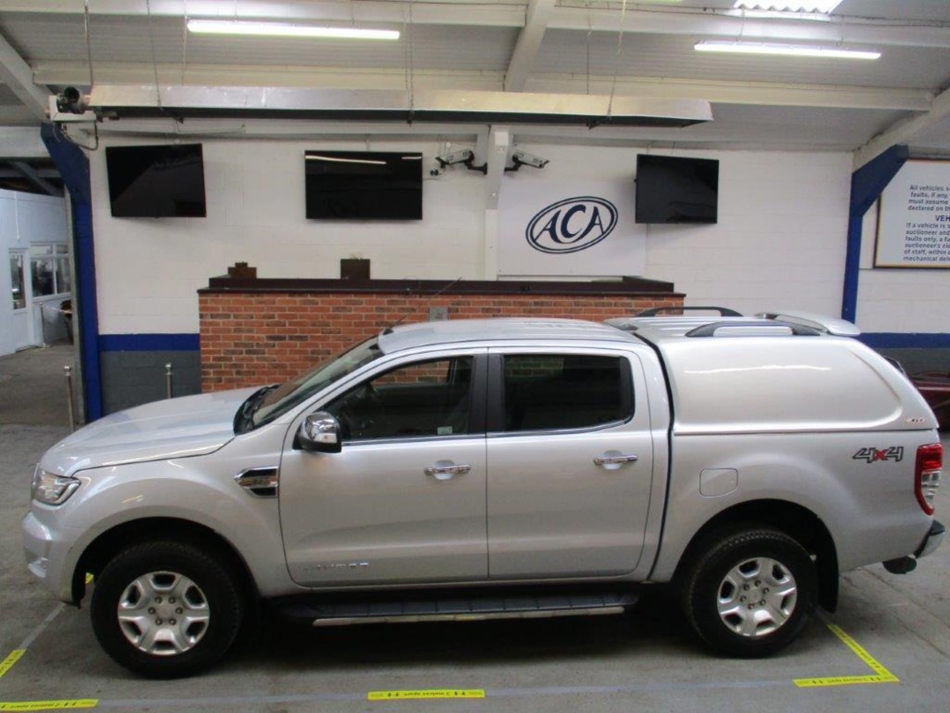 17 17 Ford Ranger Limited 4X4 DCB - Image 18 of 27