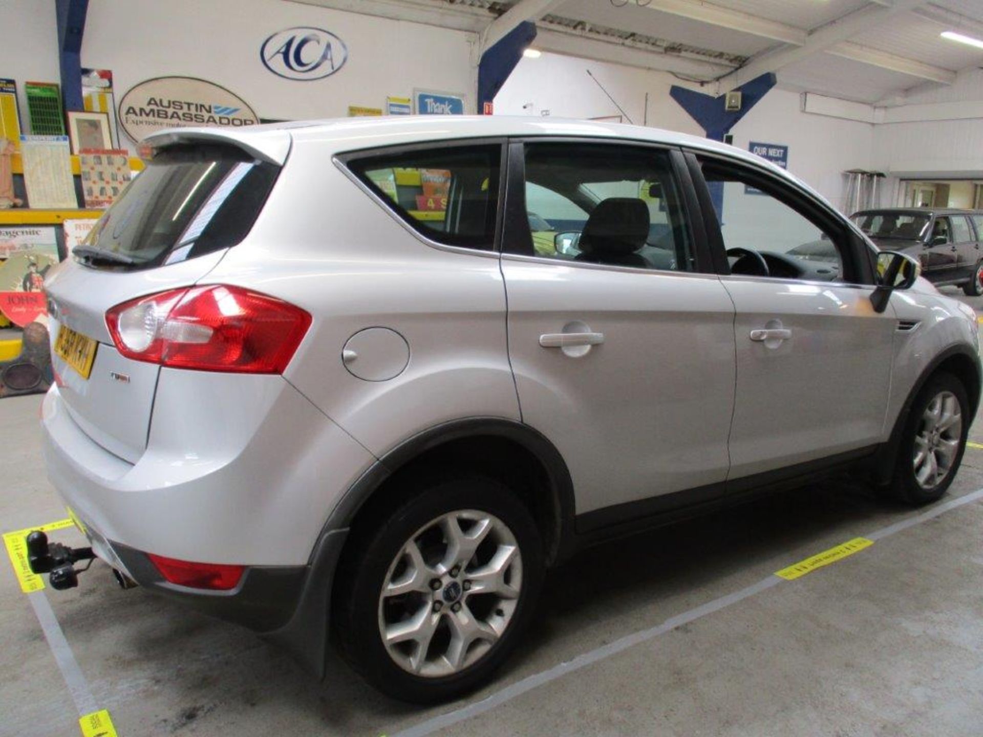 58 08 Ford Kuga Zetec TDCI - Image 8 of 19