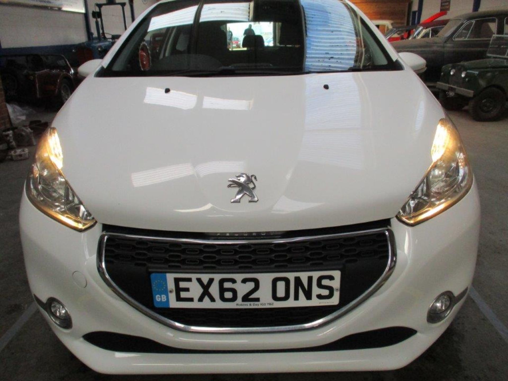 62 12 Peugeot 208 Active - Image 2 of 19