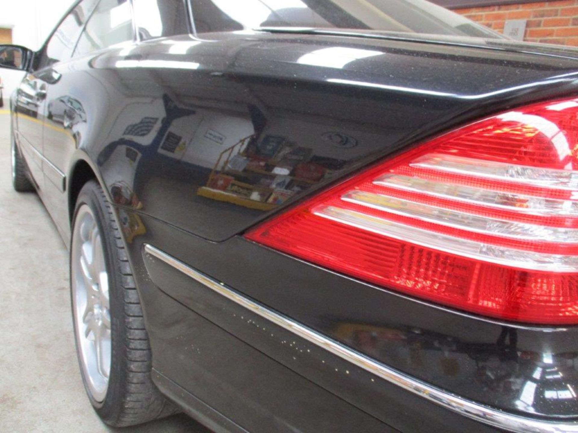 02 02 Mercedes CL500 Auto - Image 10 of 36