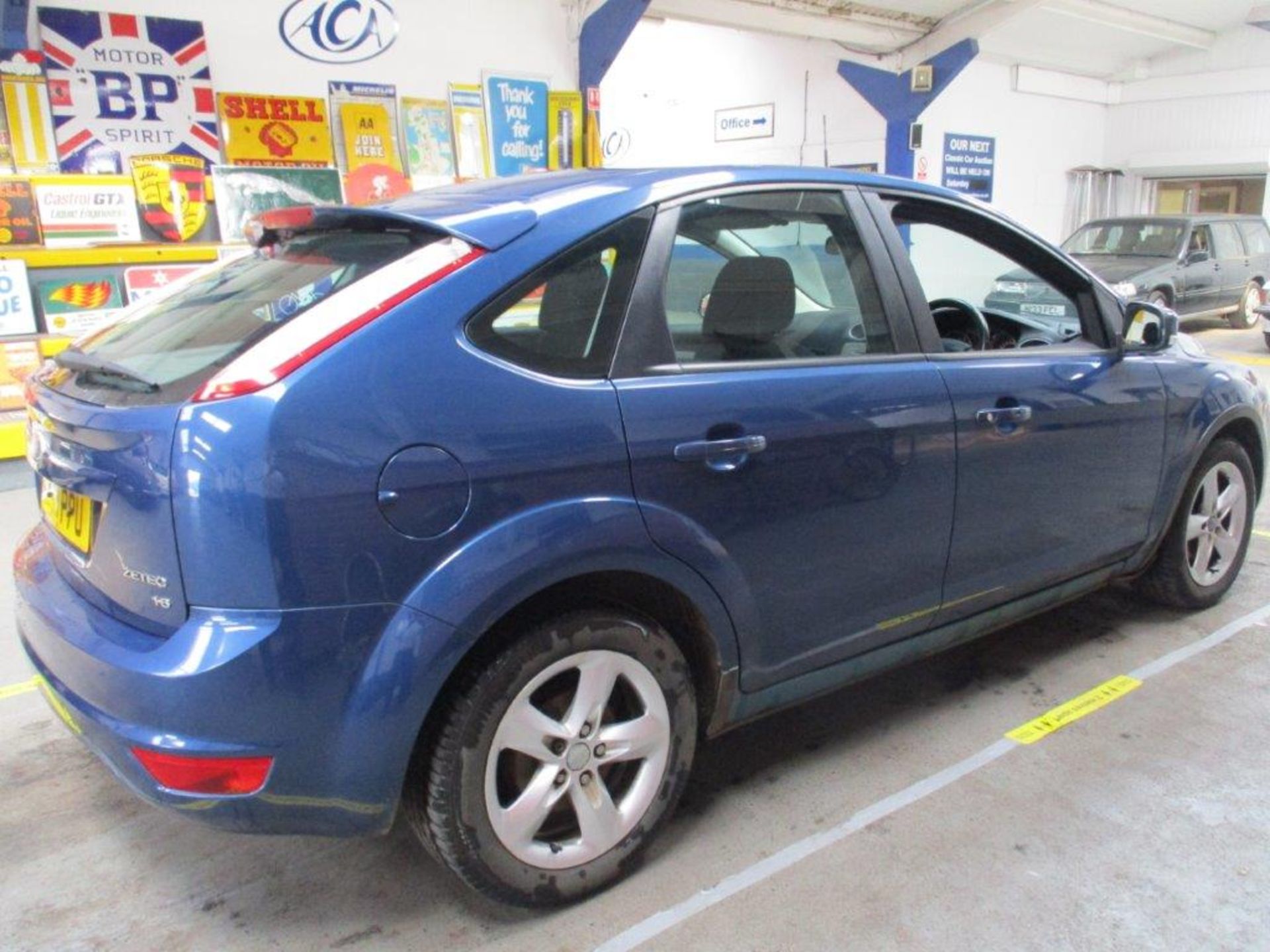 58 08 Ford Focus Zetec 100 - Image 13 of 21