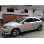 55 06 Vauxhall Astra SXI