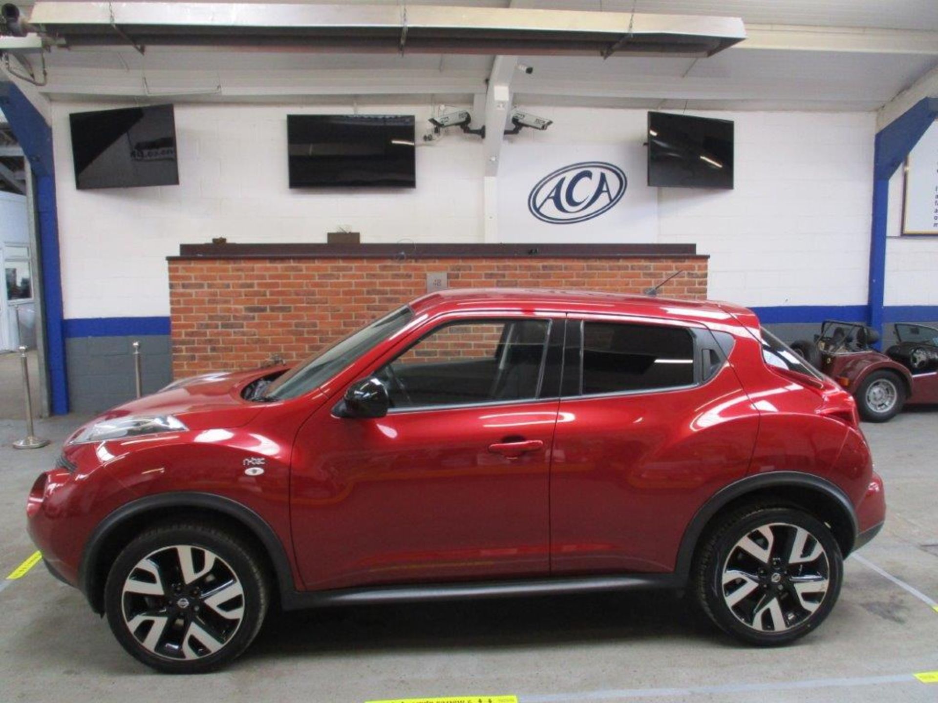 14 14 Nissan Juke N-Tec - Image 3 of 21