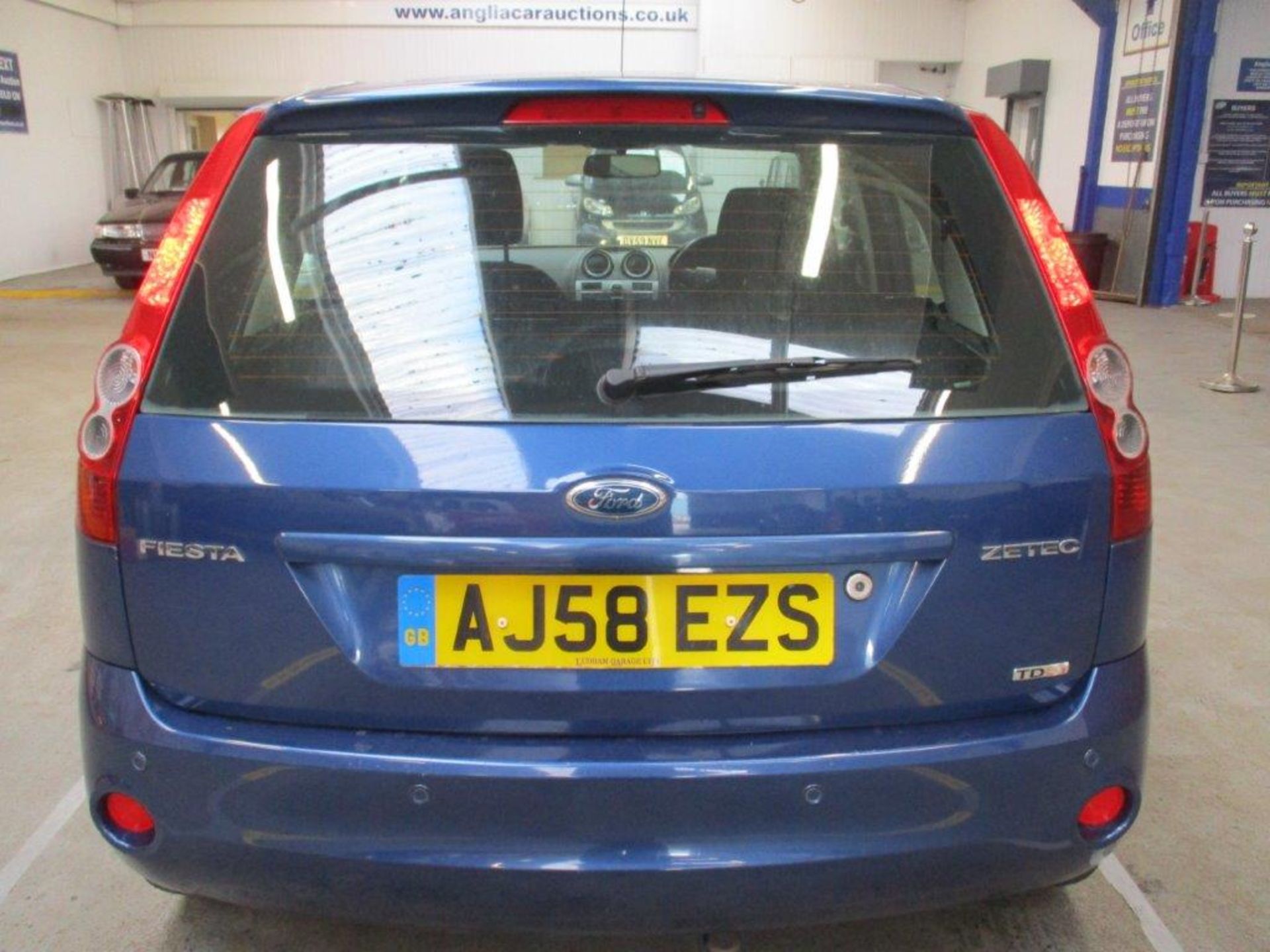 58 08 Ford Fiesta Zetec Climate TDCI - Image 8 of 22