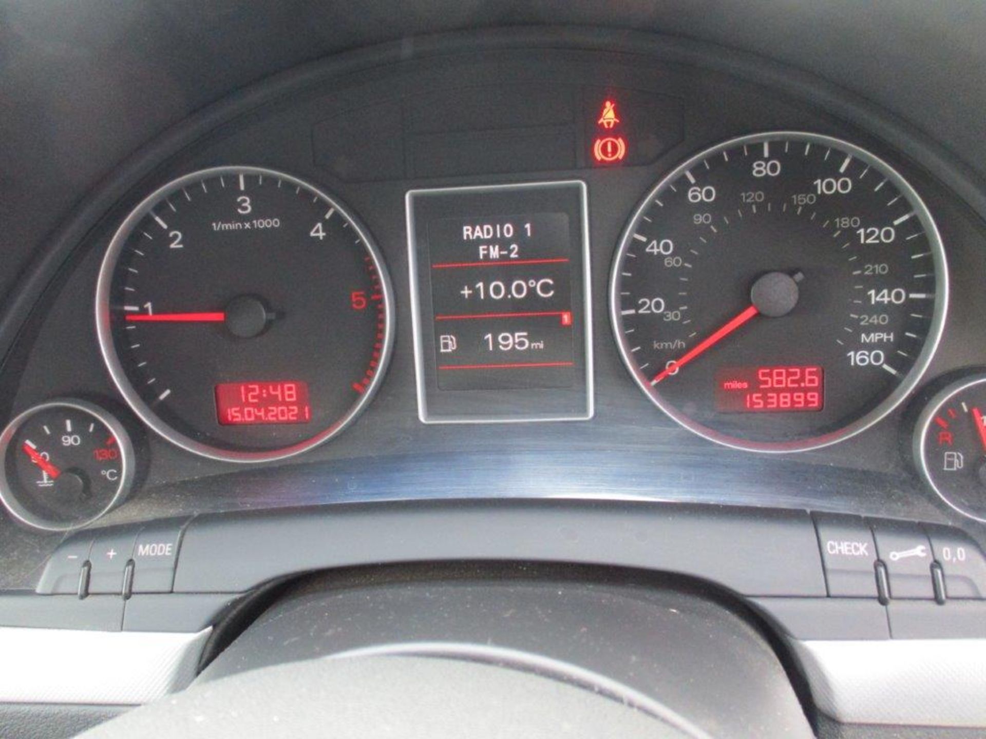 57 07 Audi A4 S Line TDI 170 - Image 24 of 29