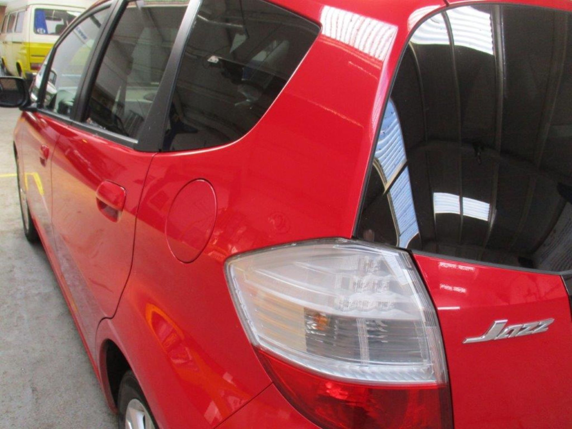 60 10 Honda Jazz I-VTEC EX - Image 10 of 25